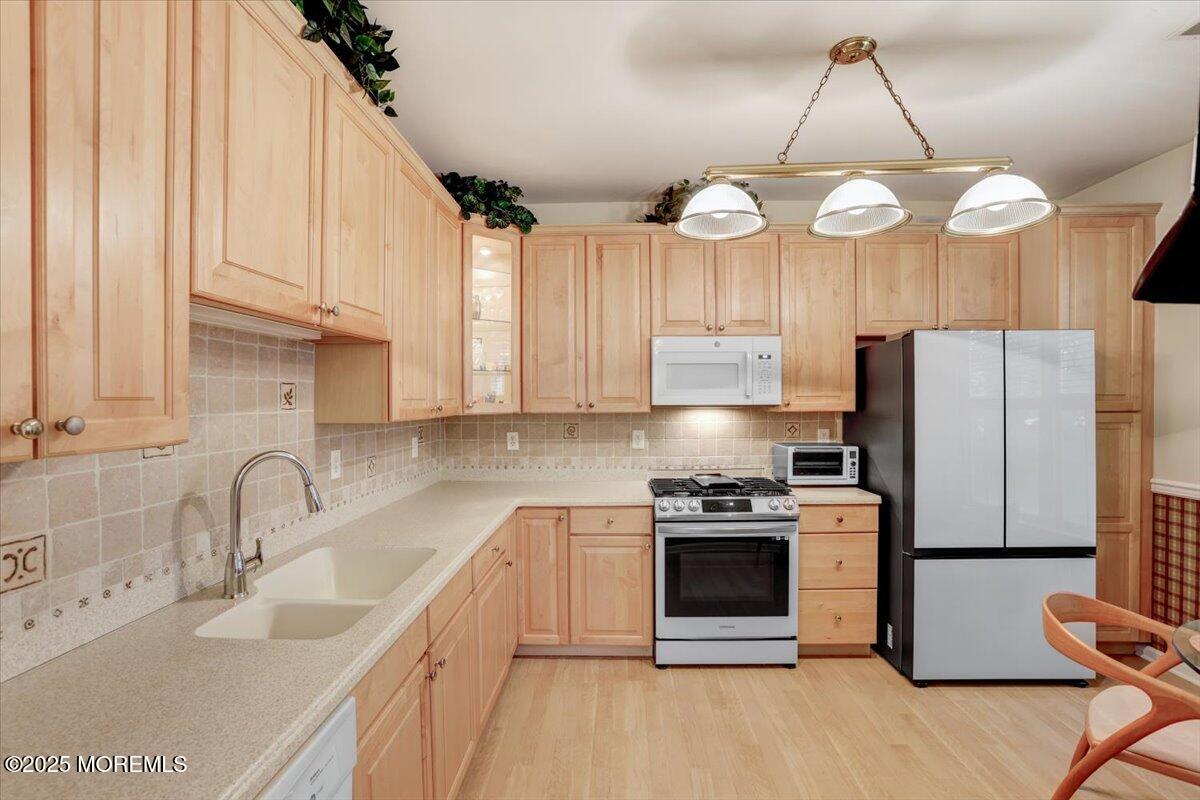 634 St Andrews Place, Manalapan, NJ, 07726 image 12