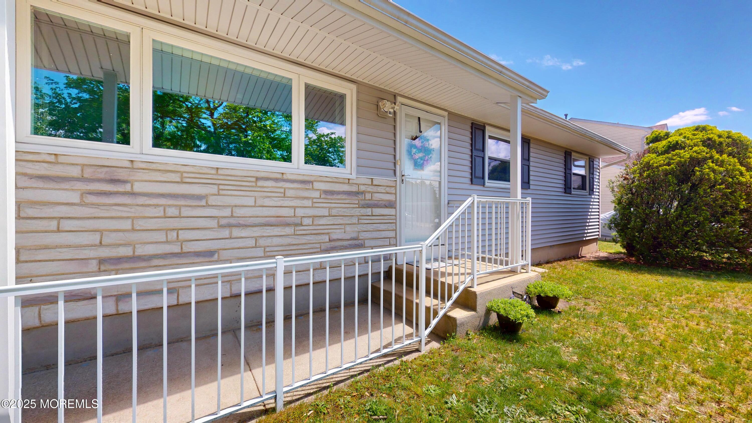 18 Forest Valley Drive, Toms River, NJ, 08755