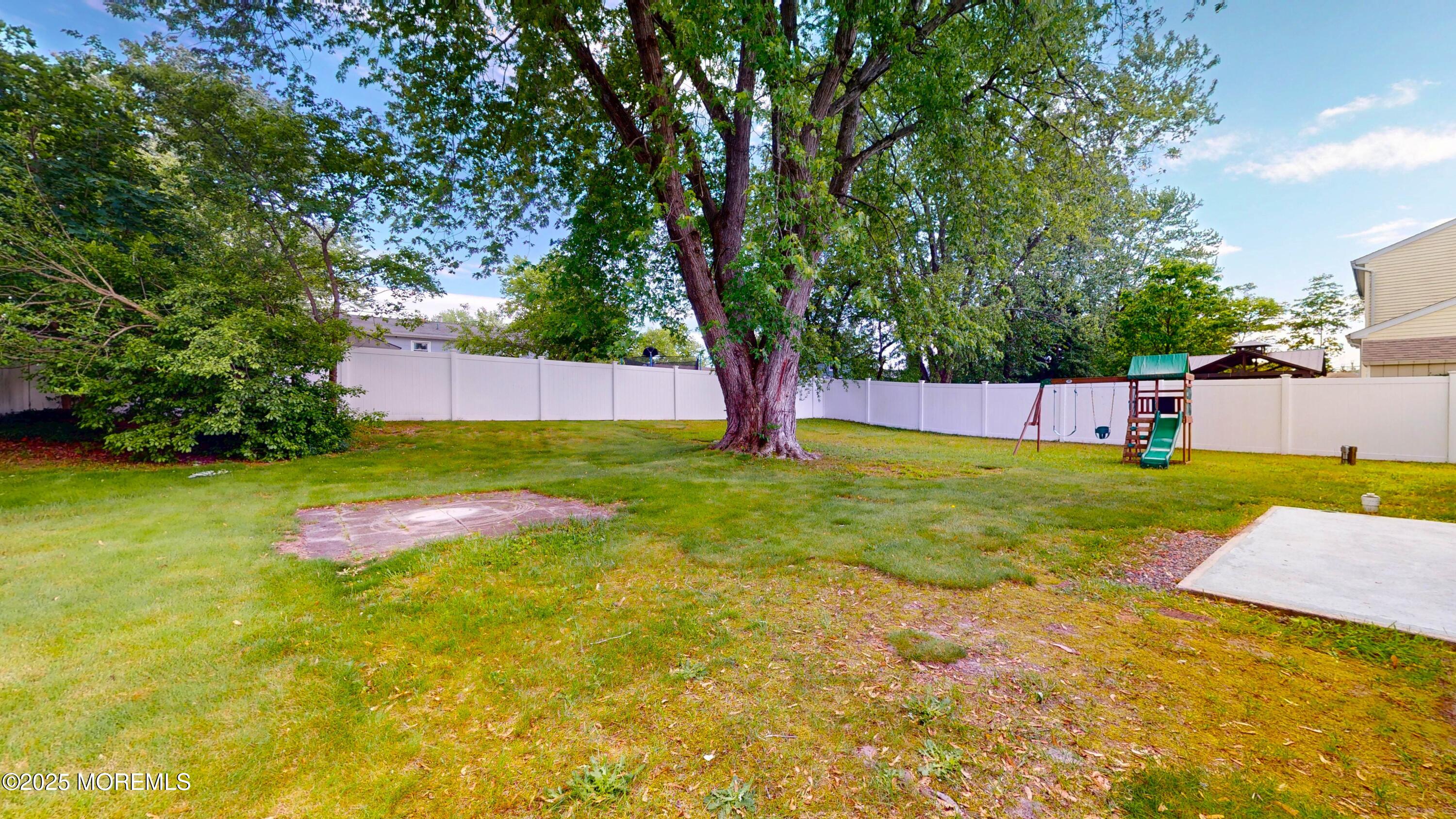 18 Forest Valley Drive, Toms River, NJ, 08755