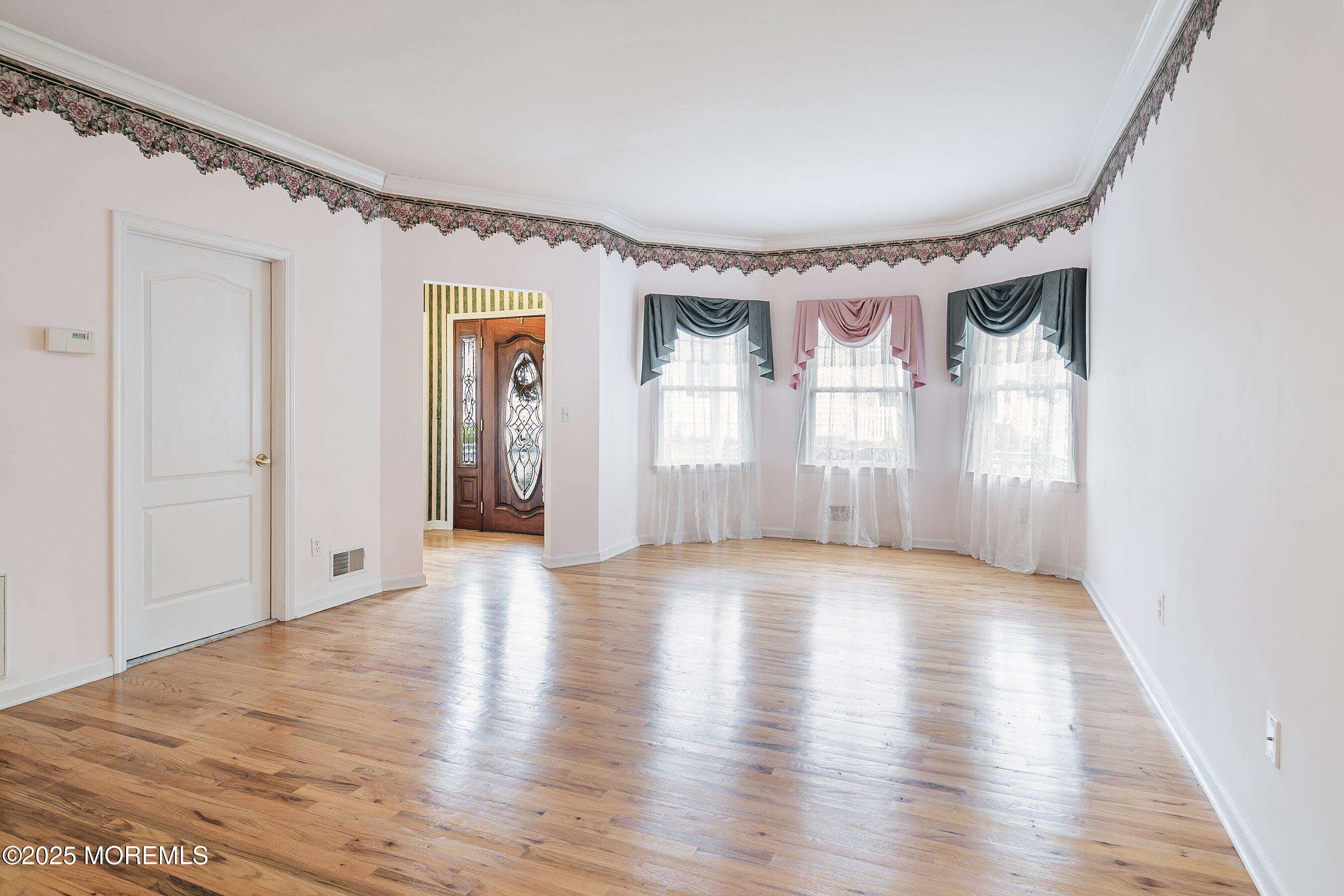 146 Inskip Avenue, Ocean Grove, NJ, 07756