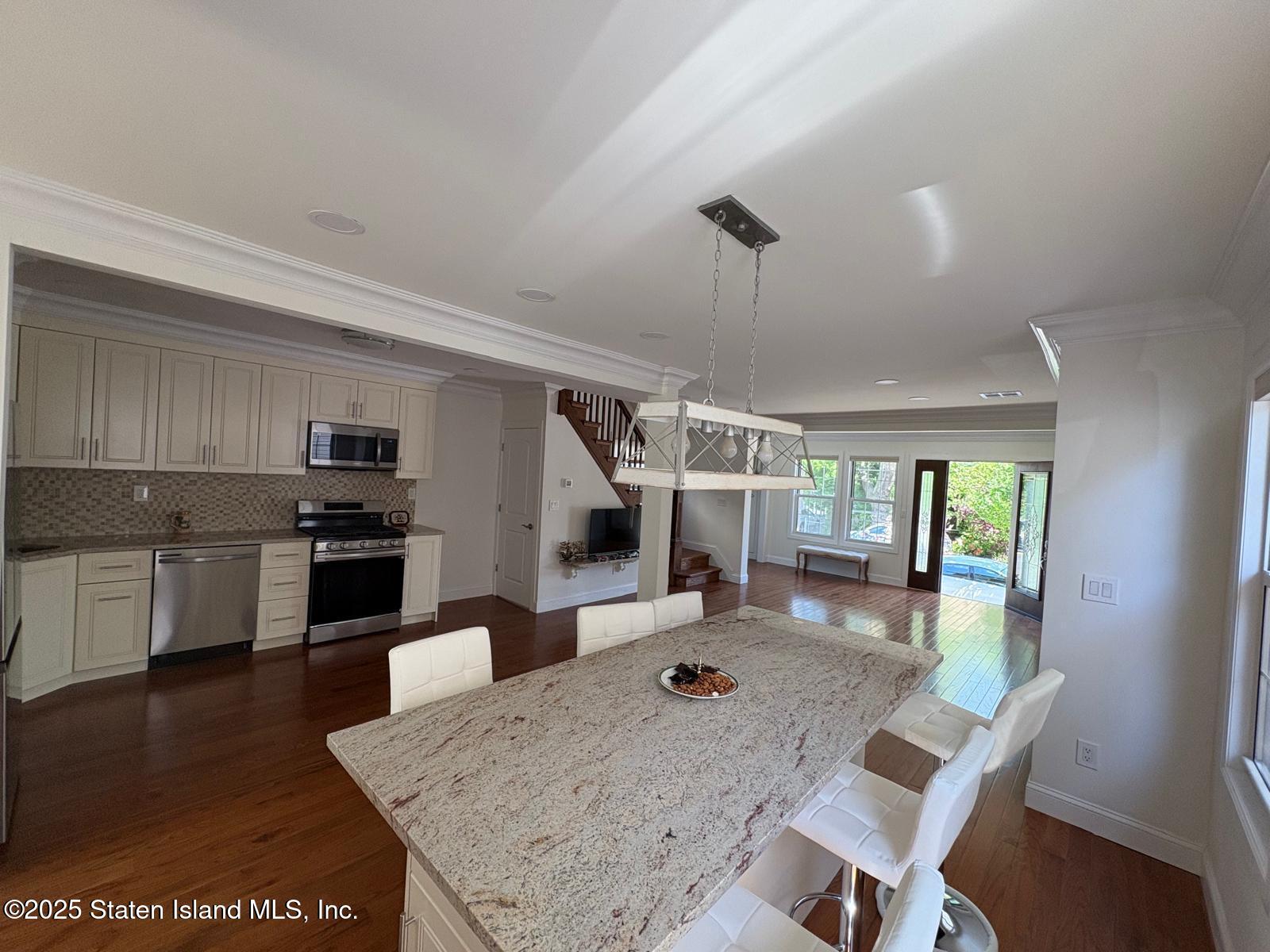 152 Harvest Avenue, Staten Island, NY, 10310