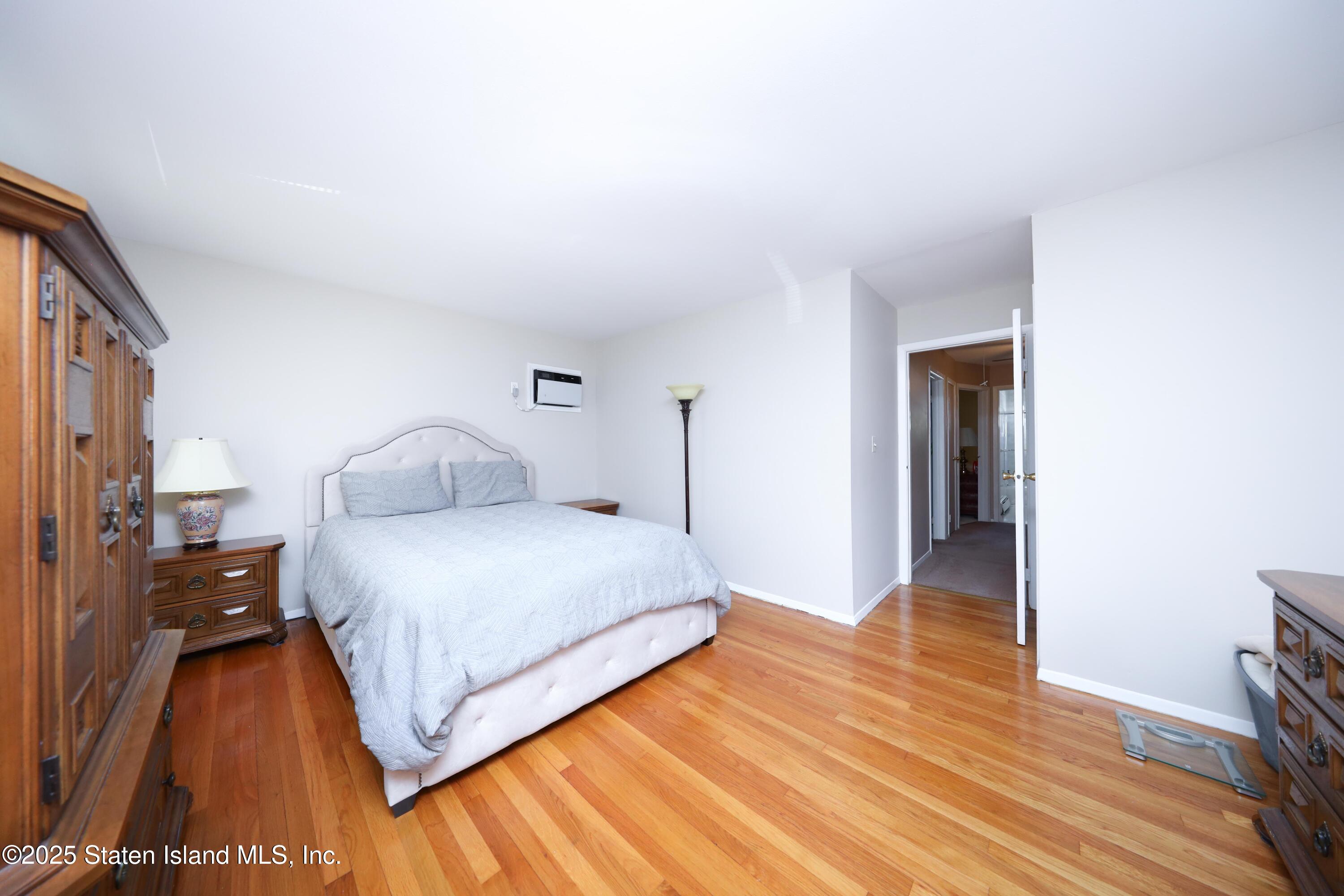 223 Abingdon Avenue, Staten Island, NY, 10308 image 13