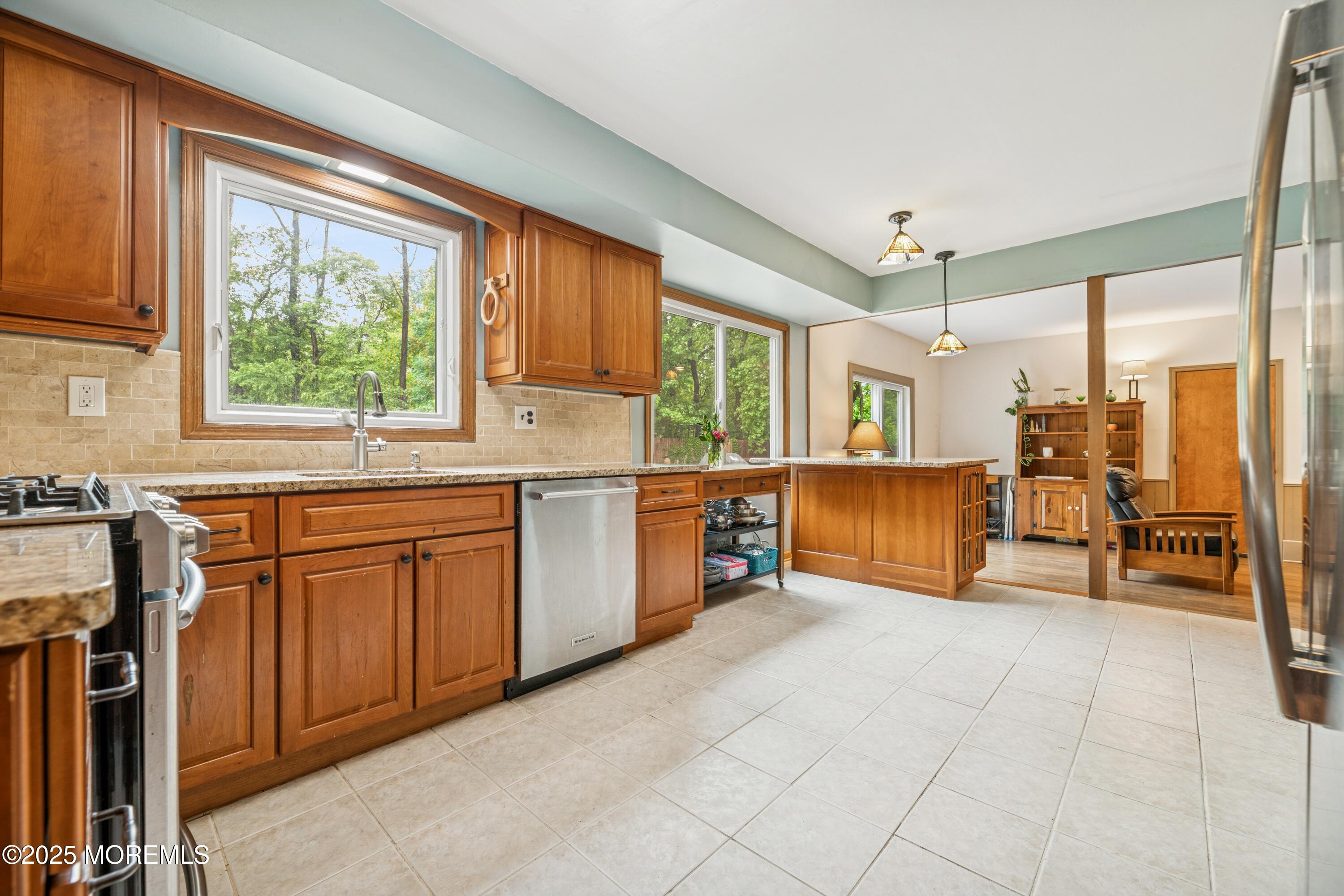325 Oak Hill Road, Red Bank, NJ, 07701 image 14