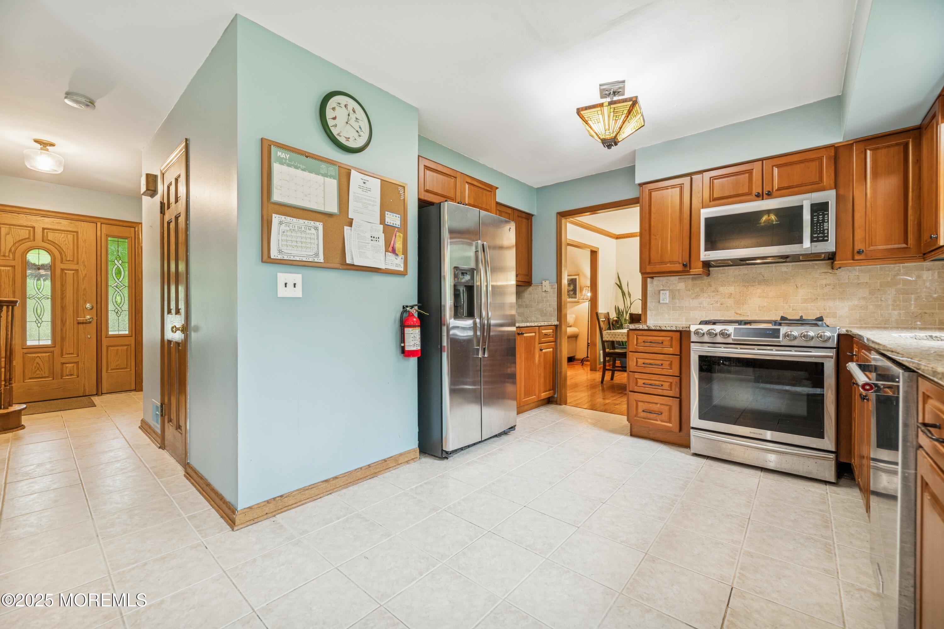 325 Oak Hill Road, Red Bank, NJ, 07701 image 15