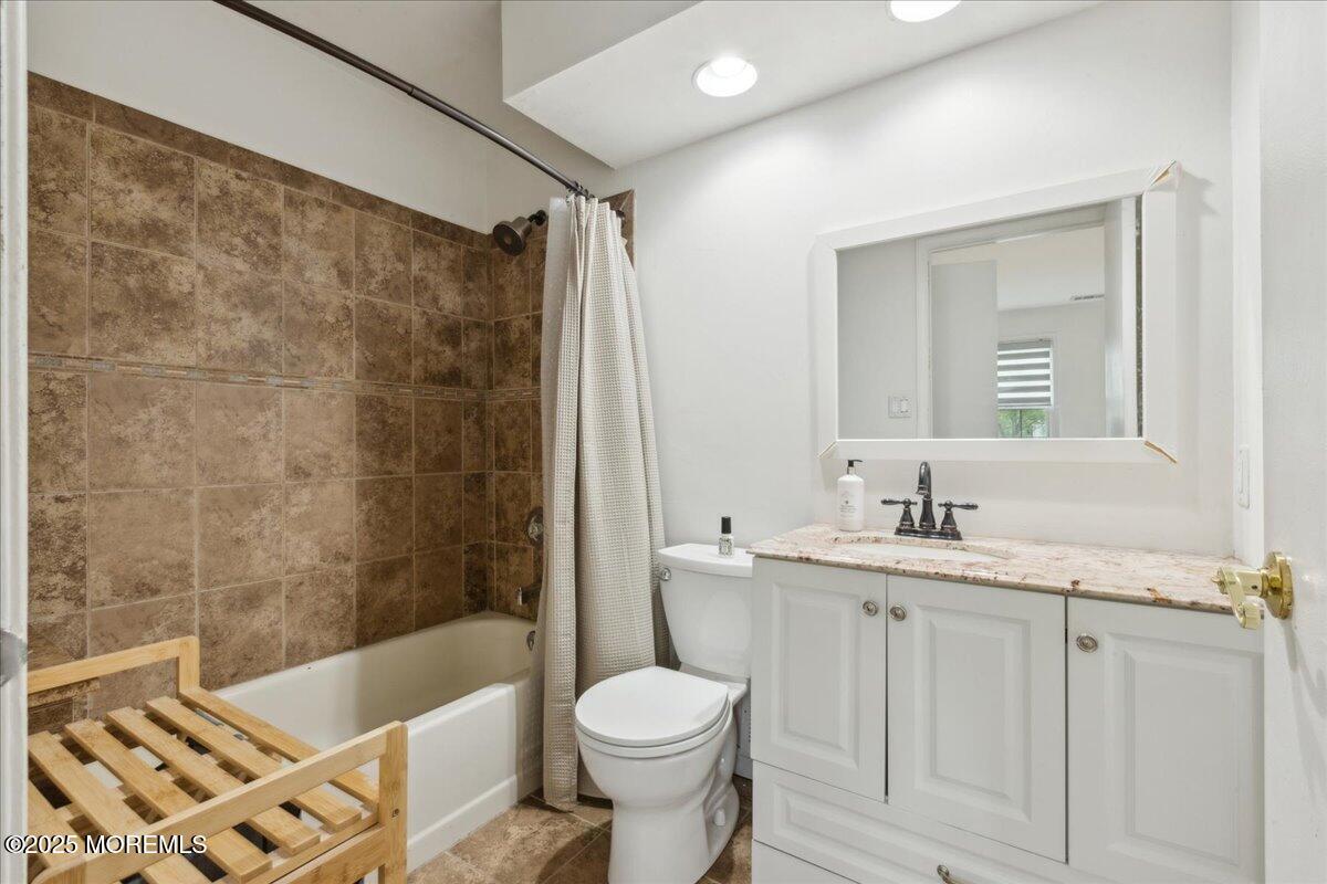 30 Chinkaberry Court, Howell, NJ, 07731 image 13