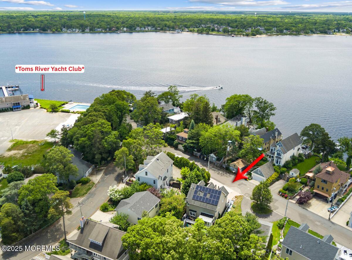 1427 Summit Avenue Image 2
