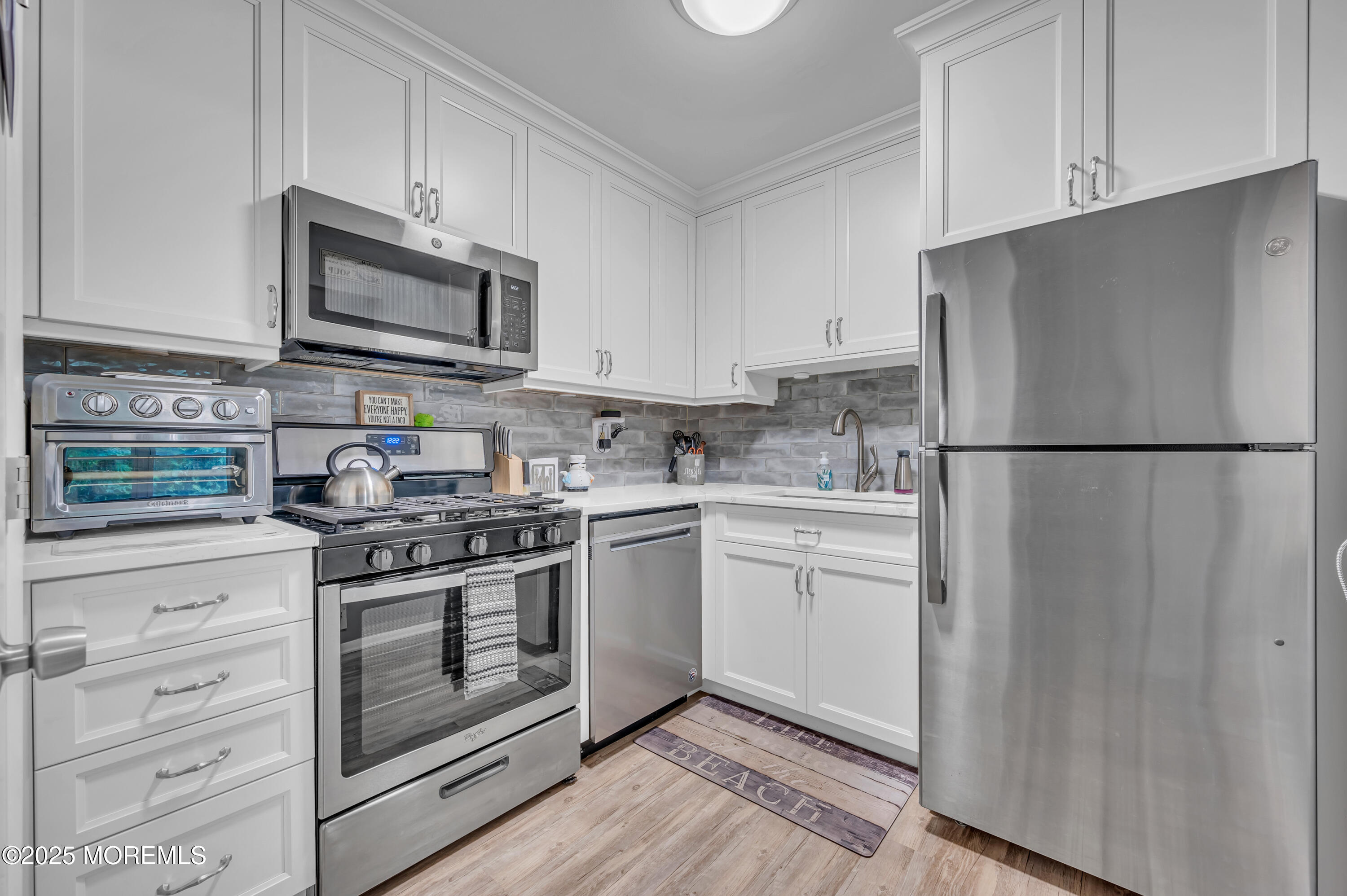 3403 Bridge Avenue 2 Image 2