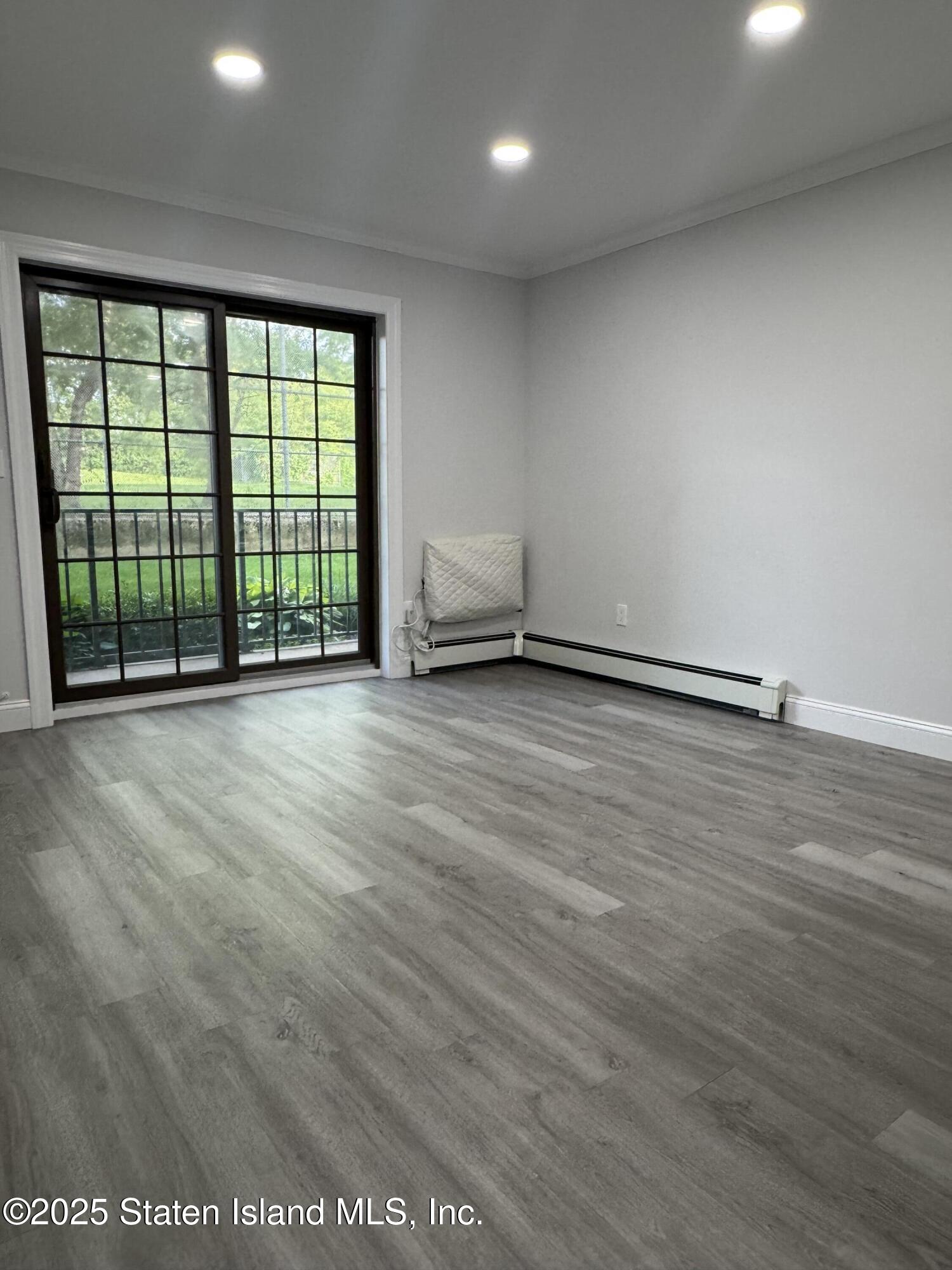170 Devon Loop 2, Staten Island, NY, 10314