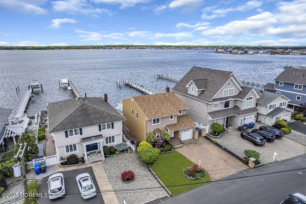 221 Bay Stream Drive, Toms River, NJ, 08753