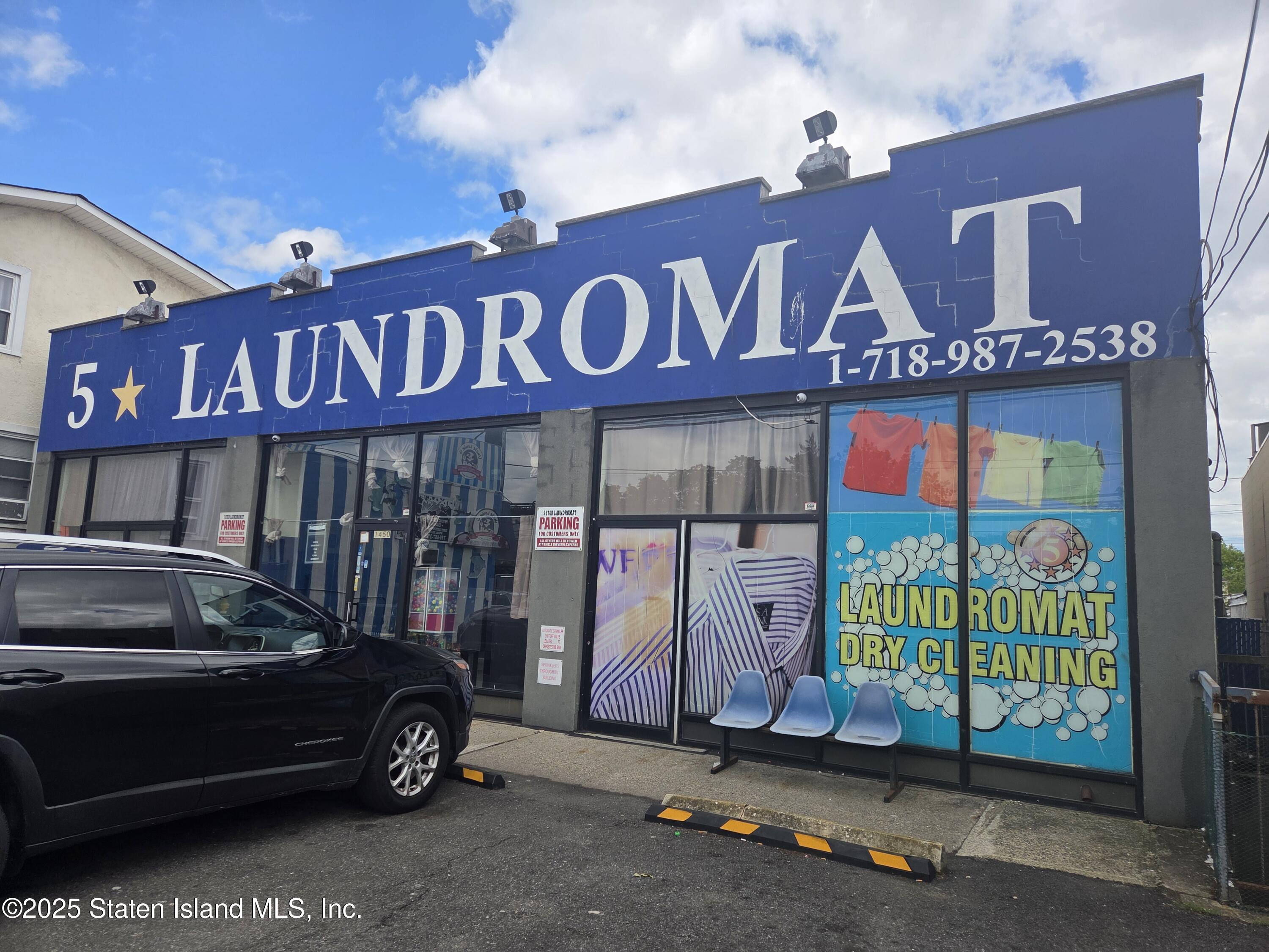 1450 Hylan Boulevard Image 2