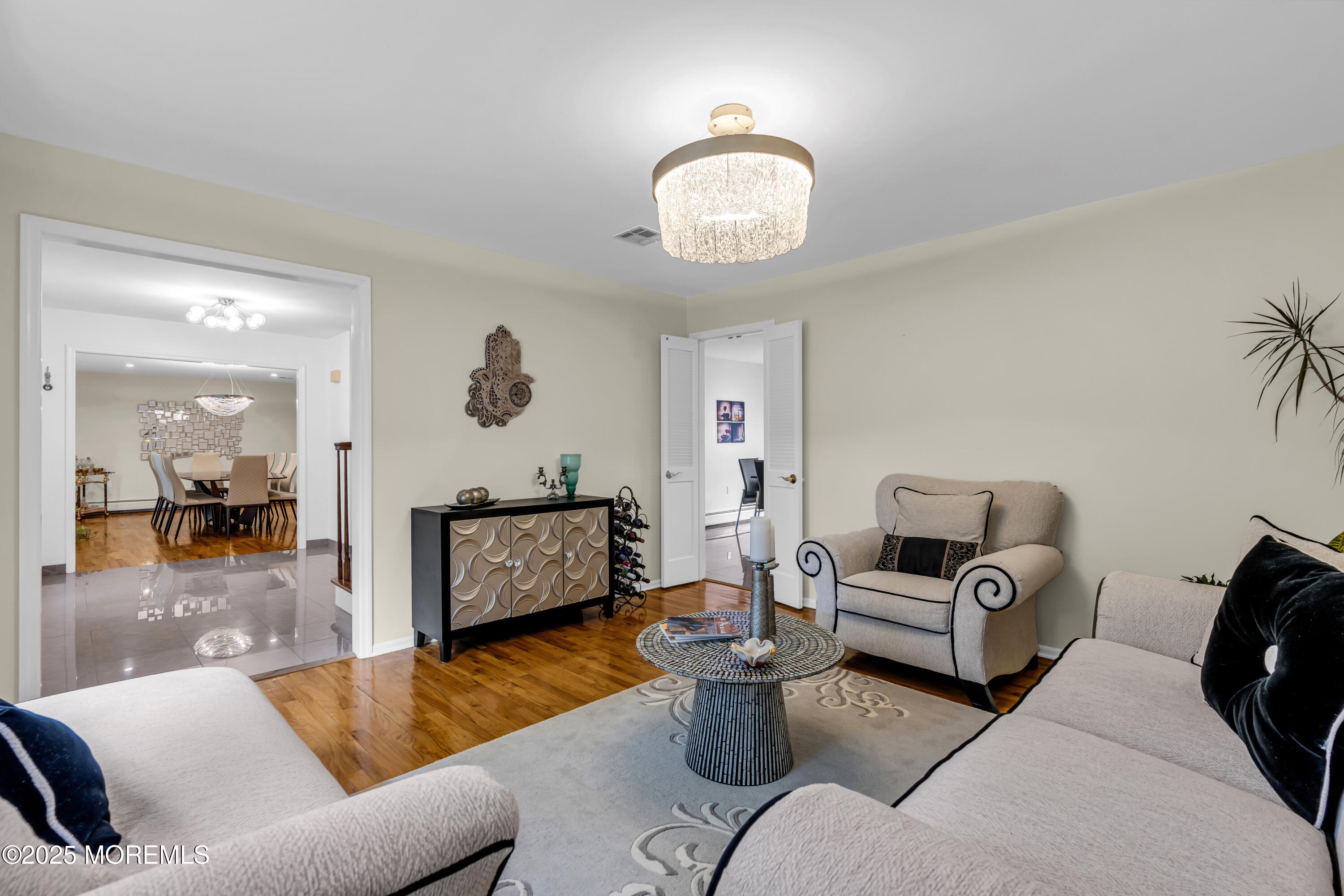 8 Eileen Lane, Marlboro, NJ, 07746