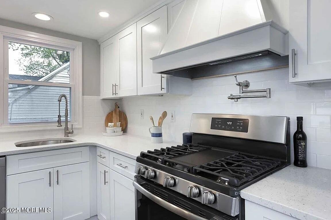 126 Seabreeze Avenue, North Middletown, NJ, 07748