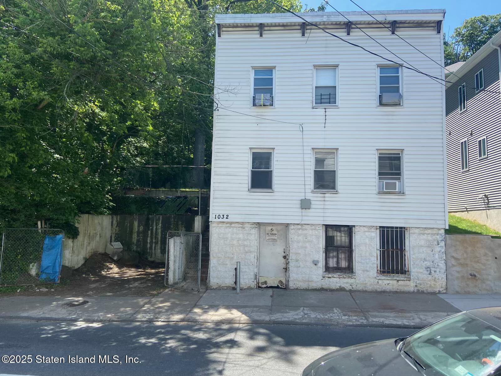 1032 Van Duzer Street, Staten Island, NY, 10304