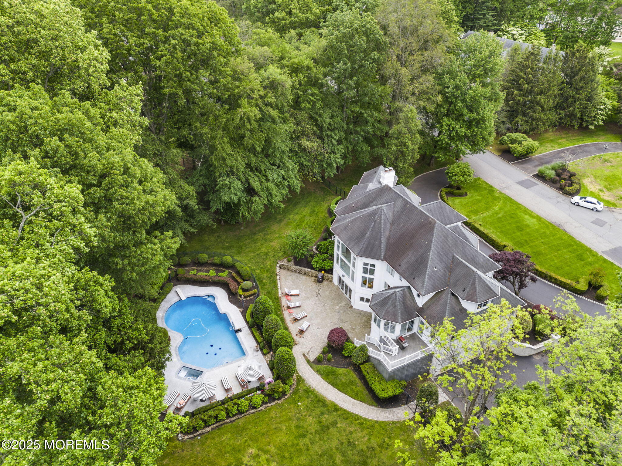 12 Round Hill, Holmdel, NJ, 07733