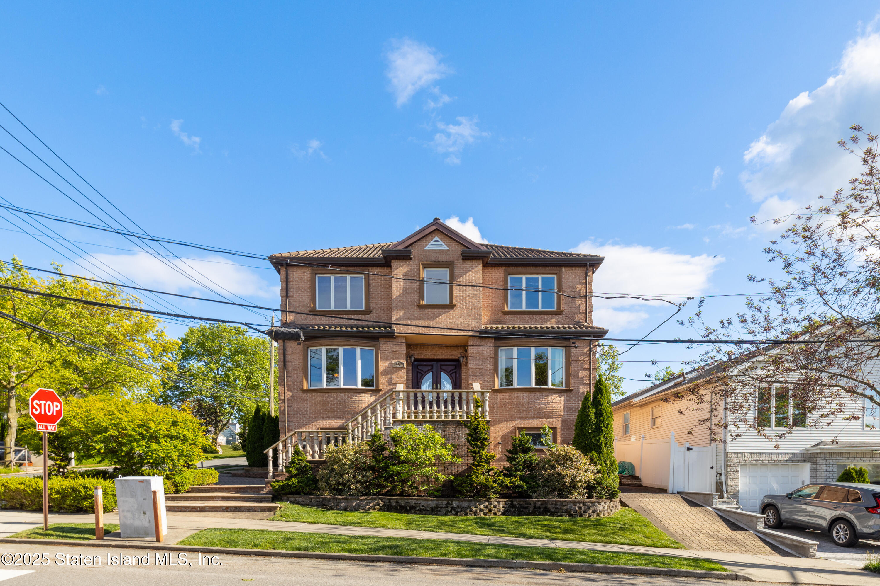 158 Portage Avenue, Staten Island, NY, 10314