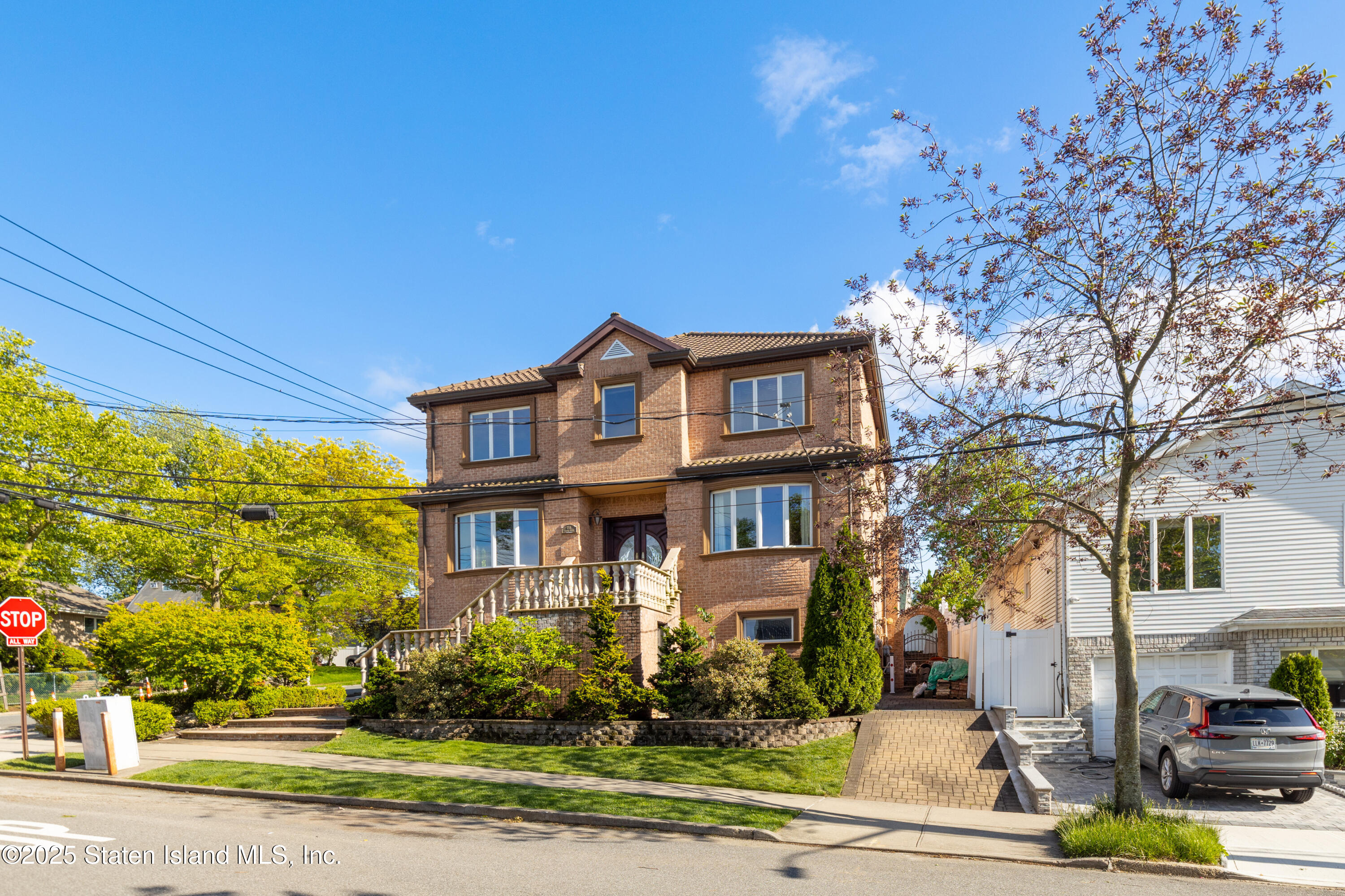 158 Portage Avenue, Staten Island, NY, 10314