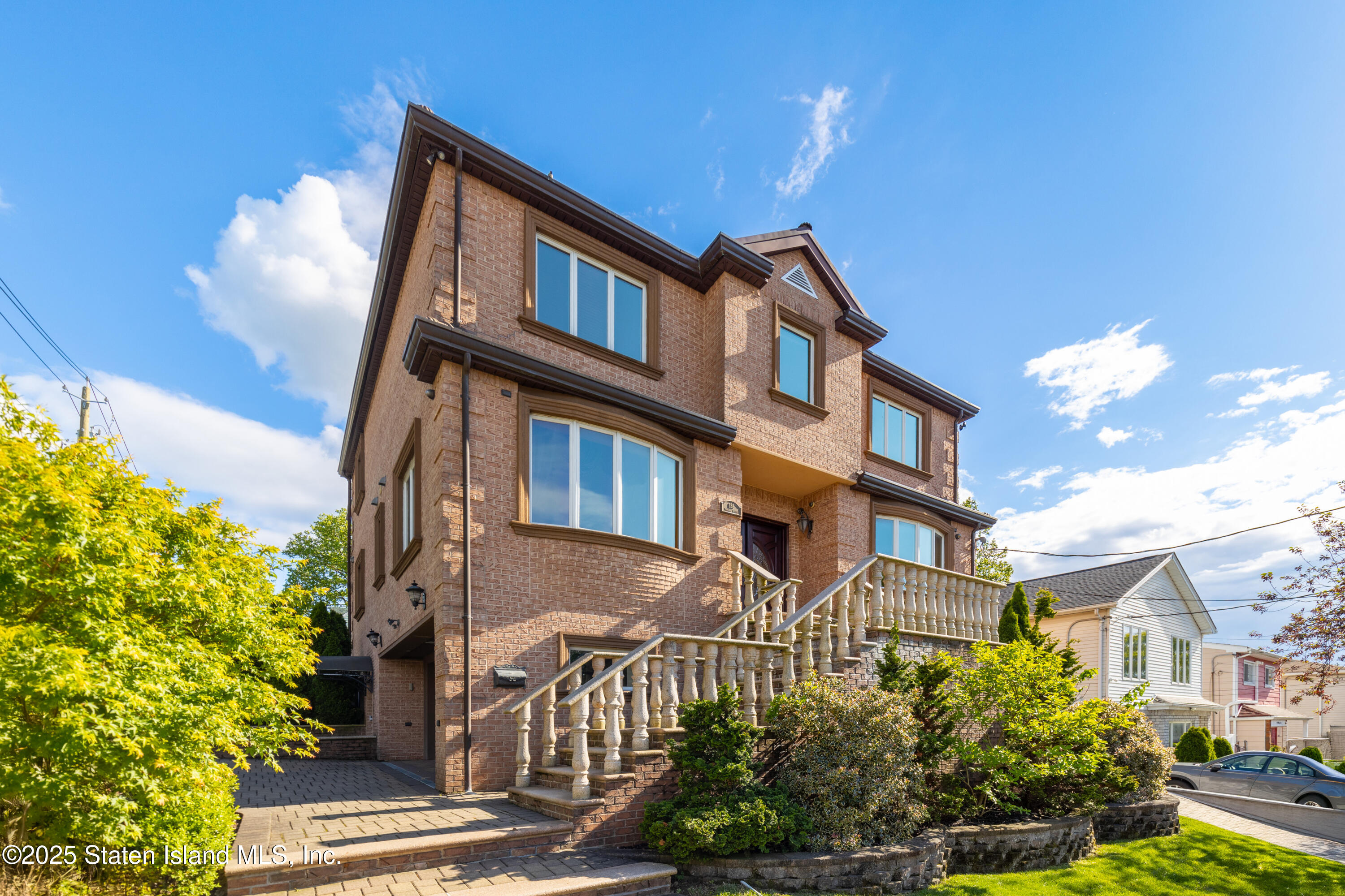 158 Portage Avenue, Staten Island, NY, 10314