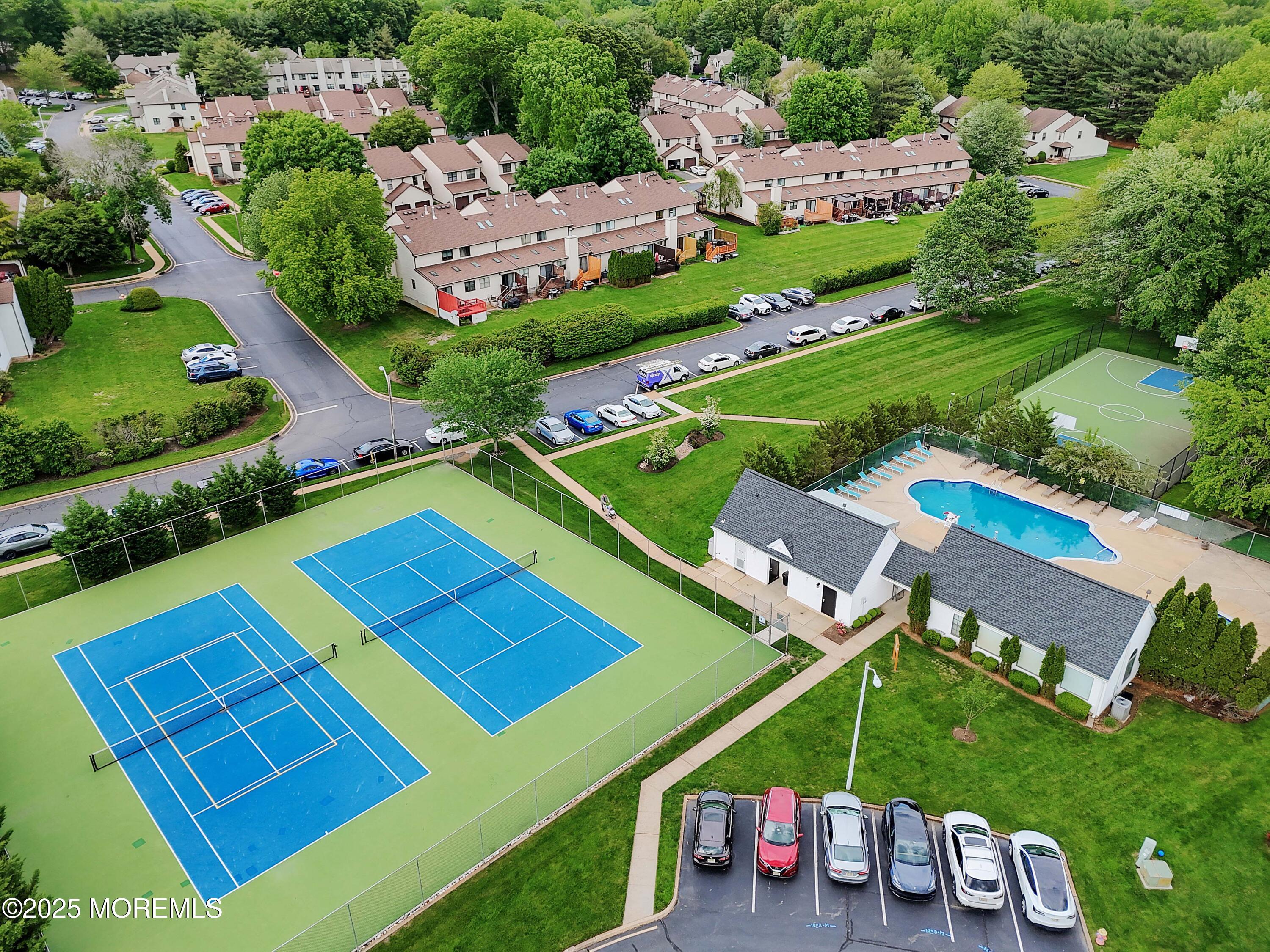 407 Oak Knoll Drive 40-7, Manalapan, NJ, 07726 image 27