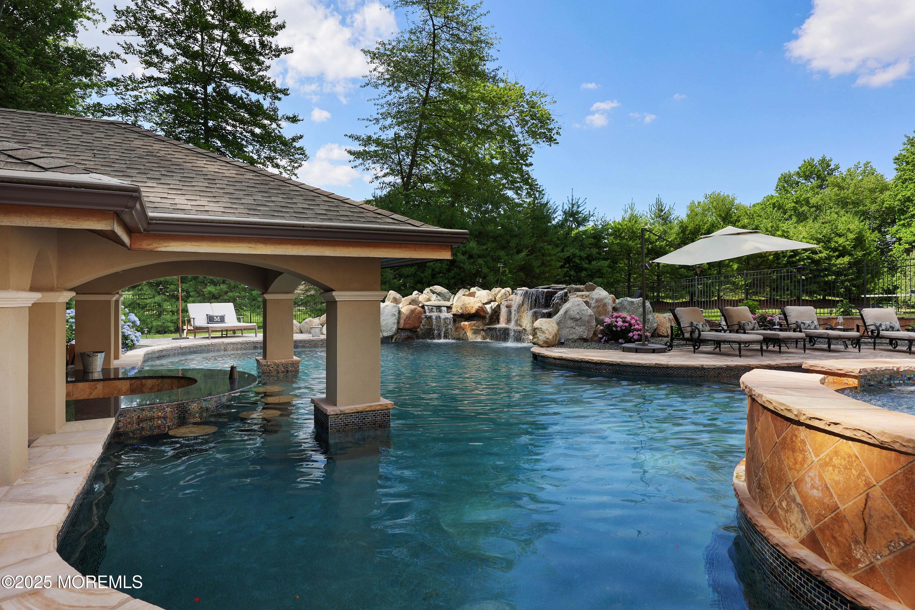6 Bordens Brook Way, Holmdel, NJ, 07733