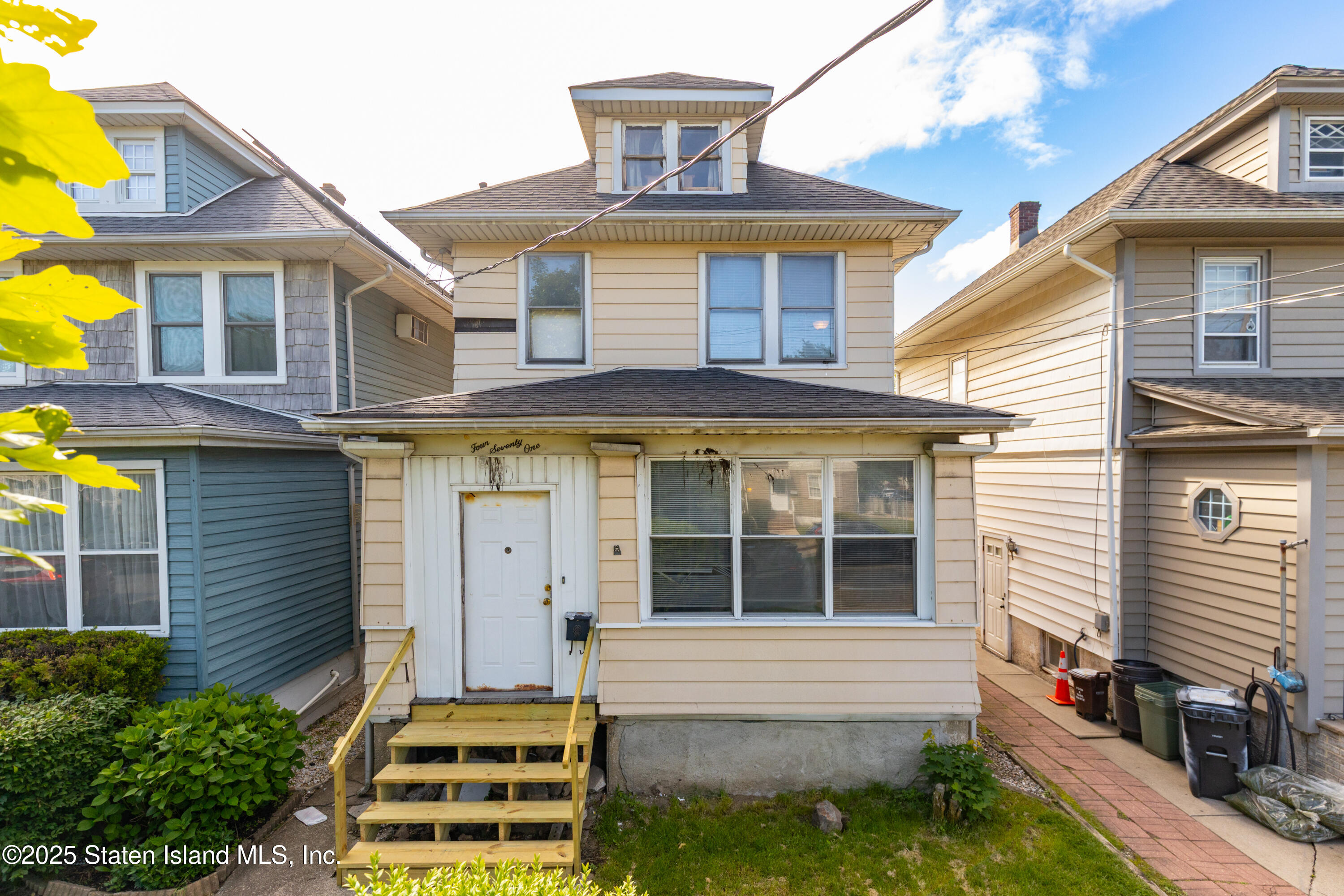 471 Heberton Avenue, Staten Island, NY, 10302