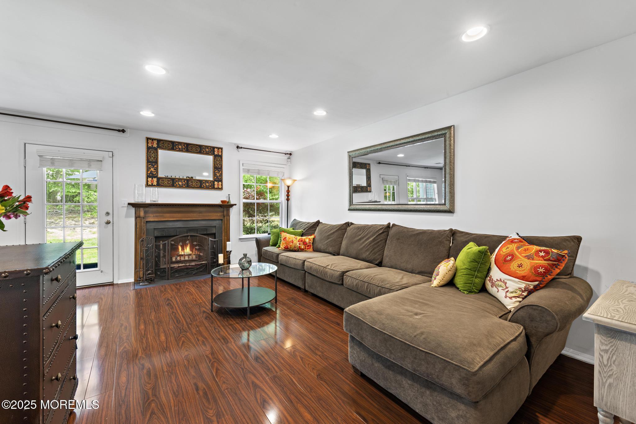 405 Hampton Court 15-4, Manalapan, NJ, 07726 image 10