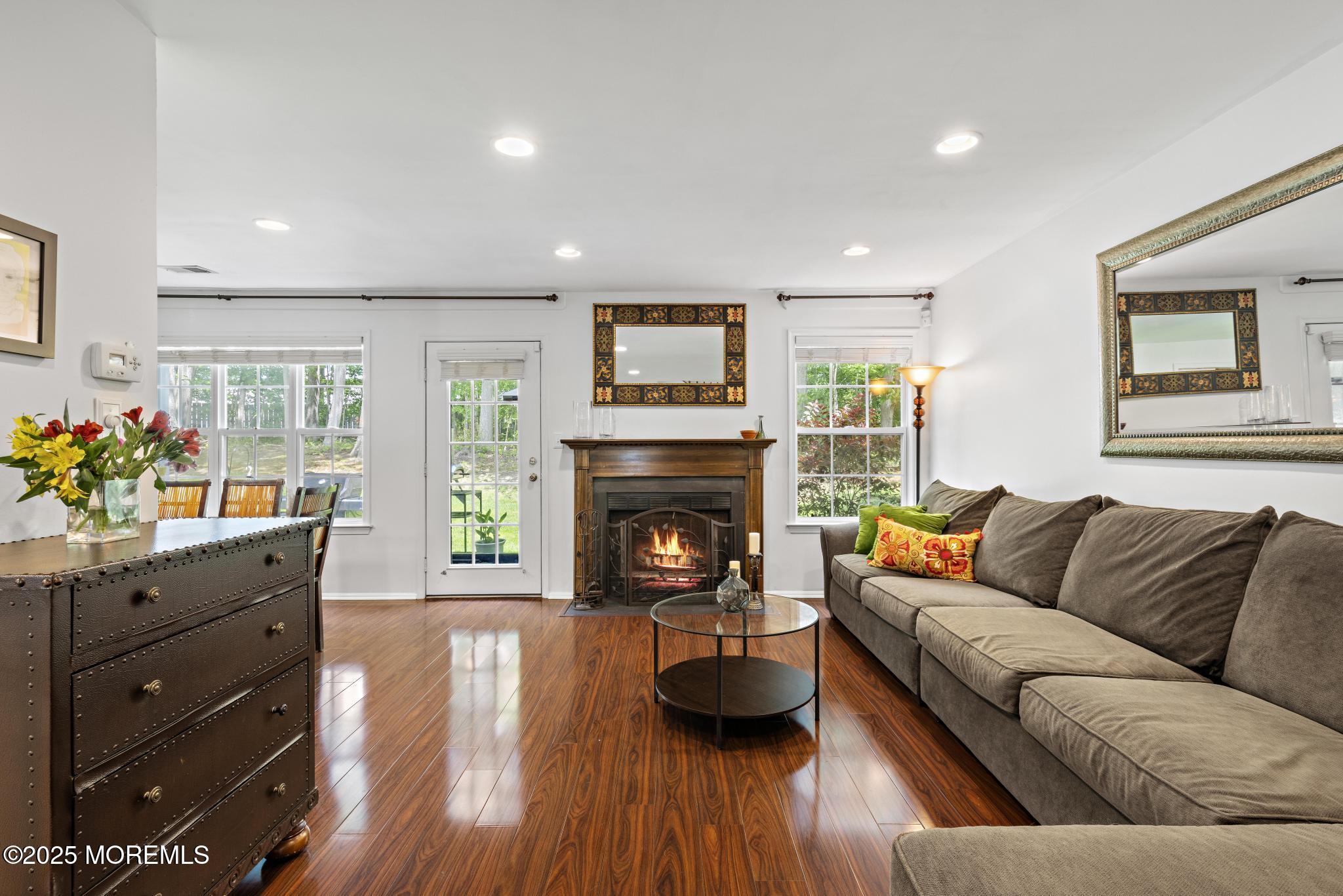 405 Hampton Court 15-4, Manalapan, NJ, 07726 image 11