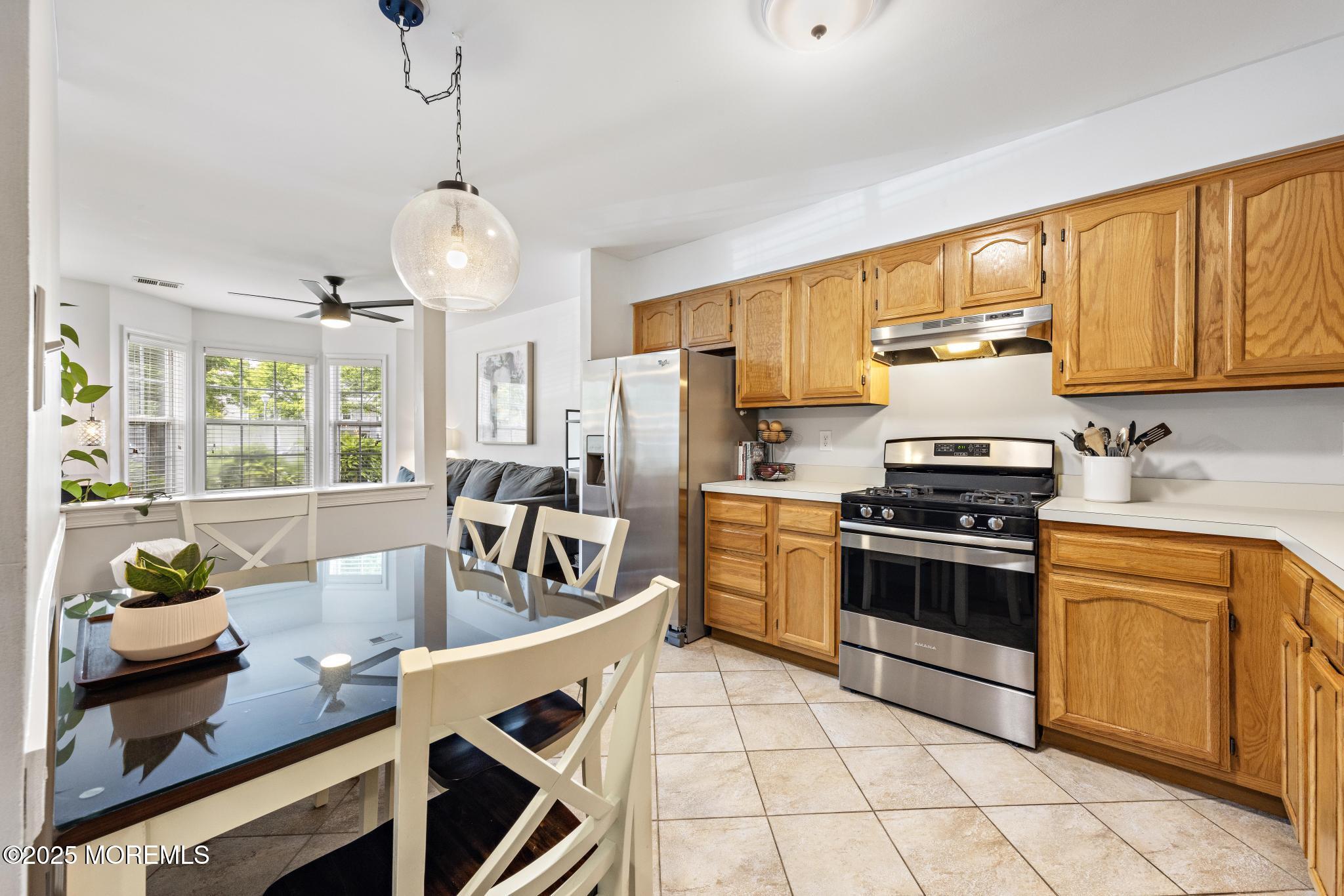 405 Hampton Court 15-4, Manalapan, NJ, 07726 image 18