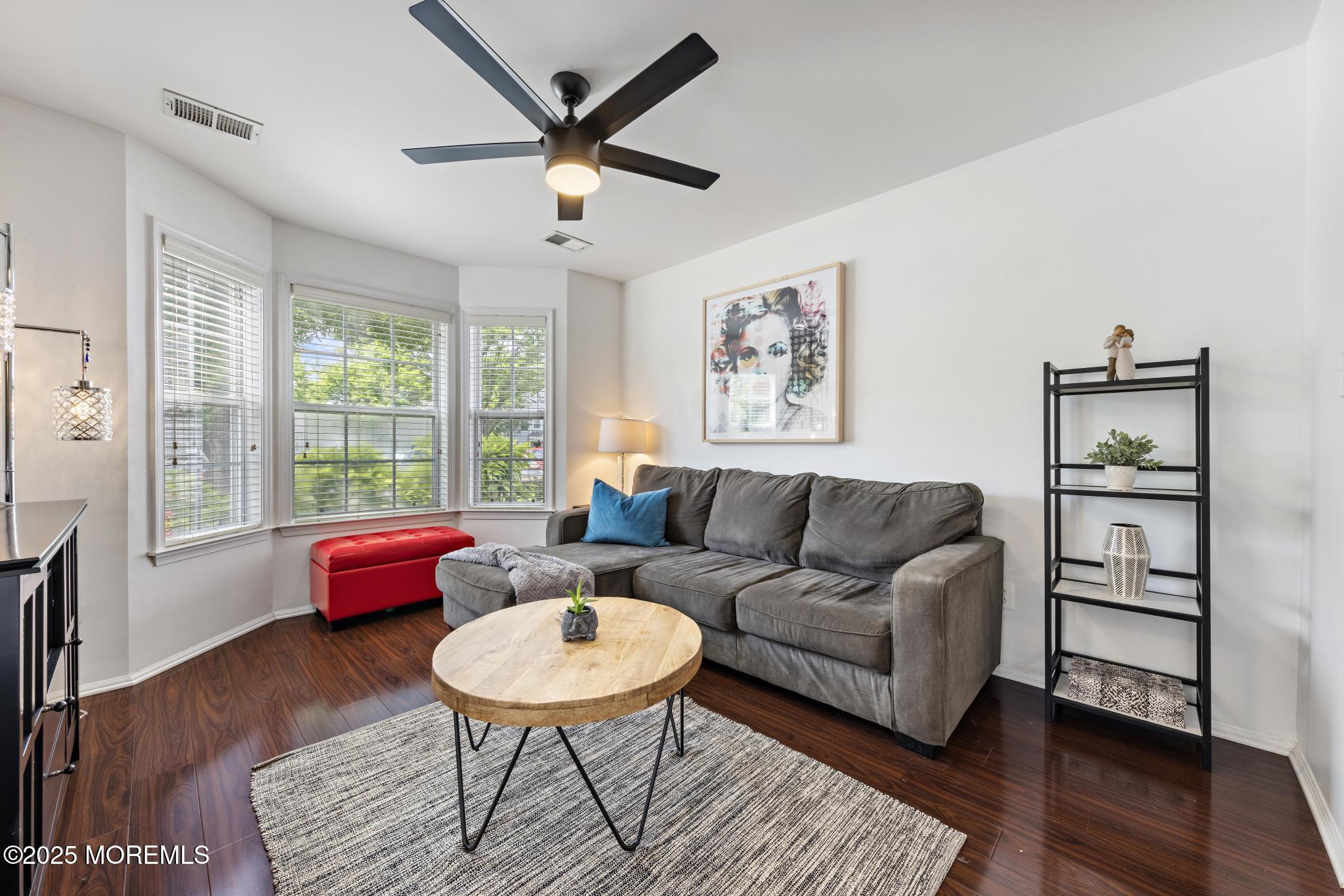 405 Hampton Court 15-4, Manalapan, NJ, 07726 image 6