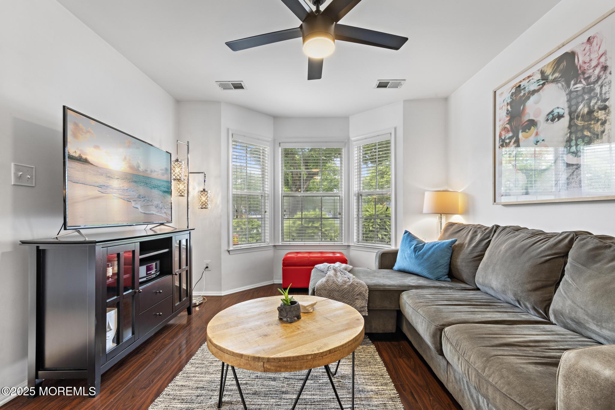 405 Hampton Court 15-4, Manalapan, NJ, 07726 image 7