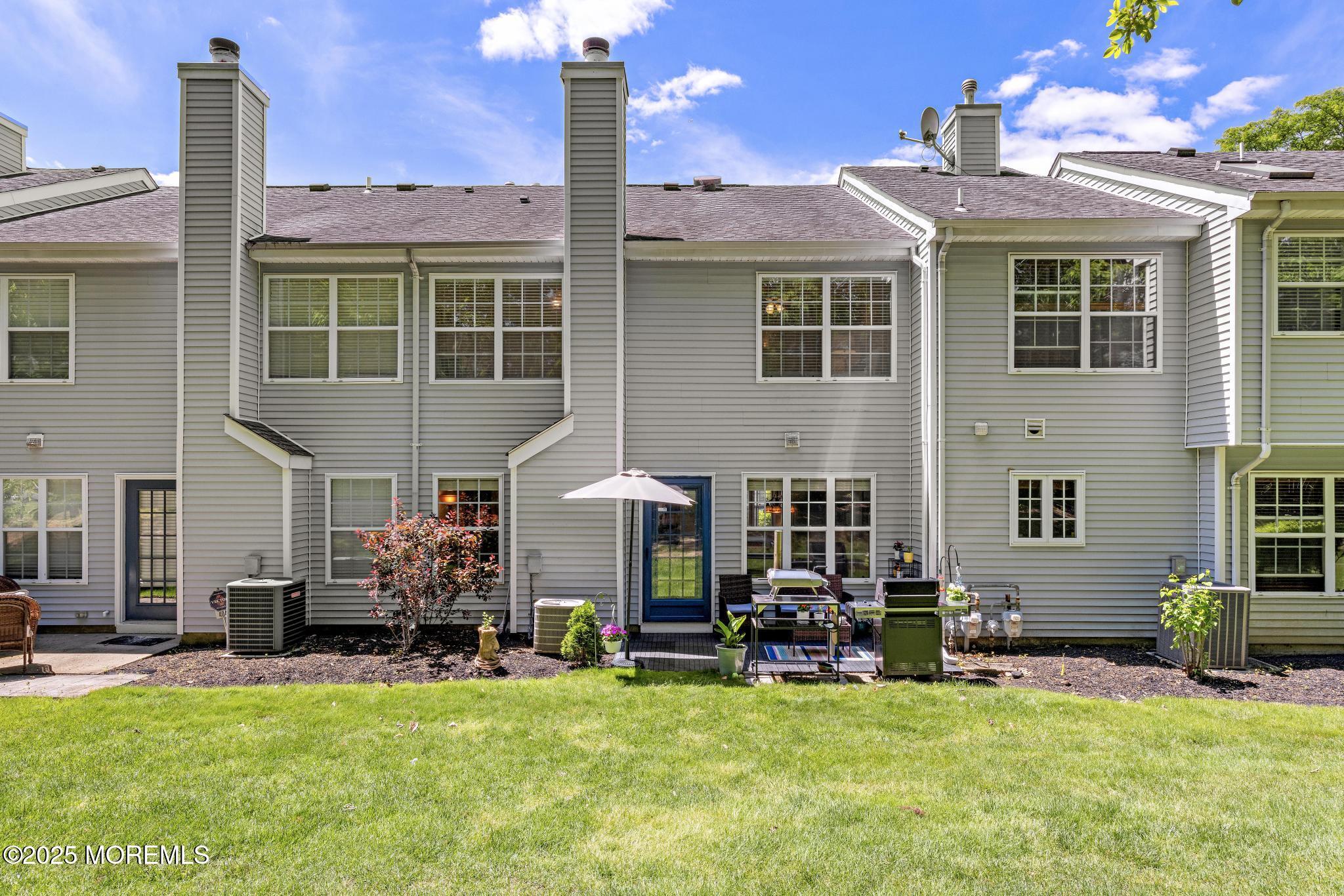 405 Hampton Court 15-4, Manalapan, NJ, 07726 image 34