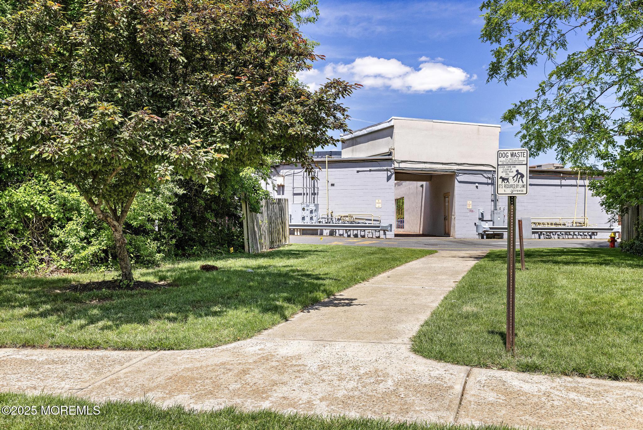 405 Hampton Court 15-4, Manalapan, NJ, 07726 image 38