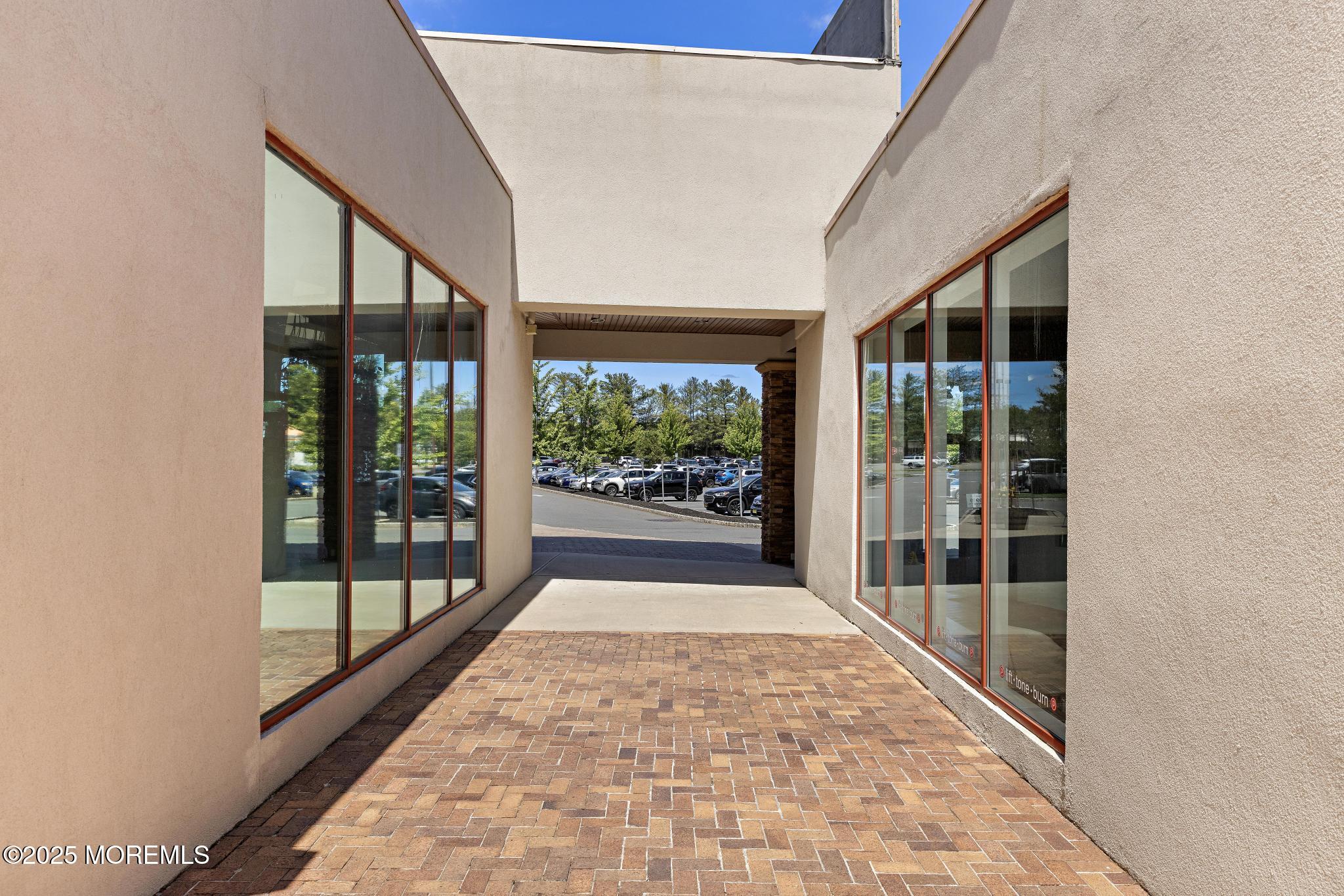 405 Hampton Court 15-4, Manalapan, NJ, 07726 image 39