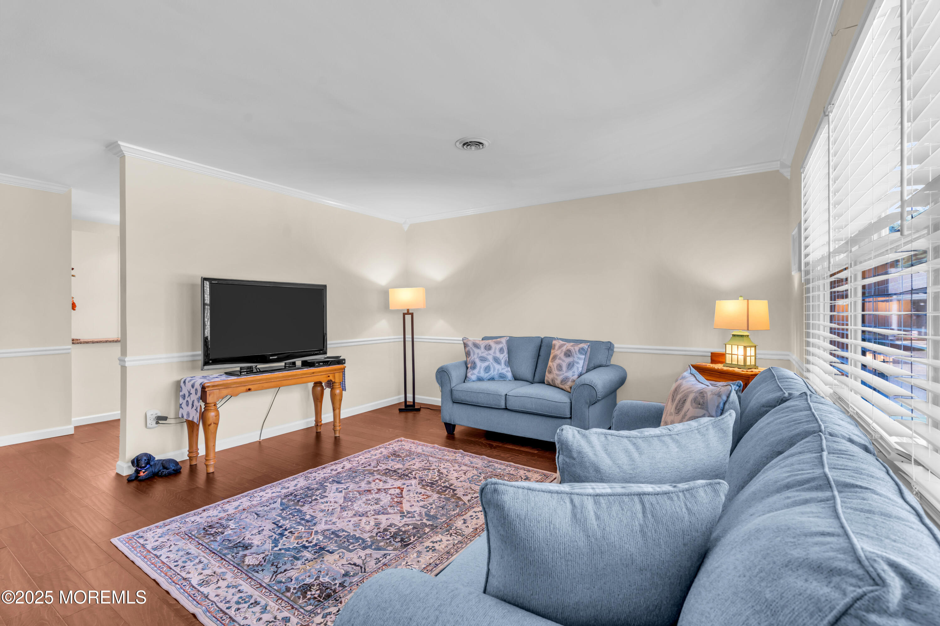 8 Brakenbury Court, Toms River, NJ, 08757