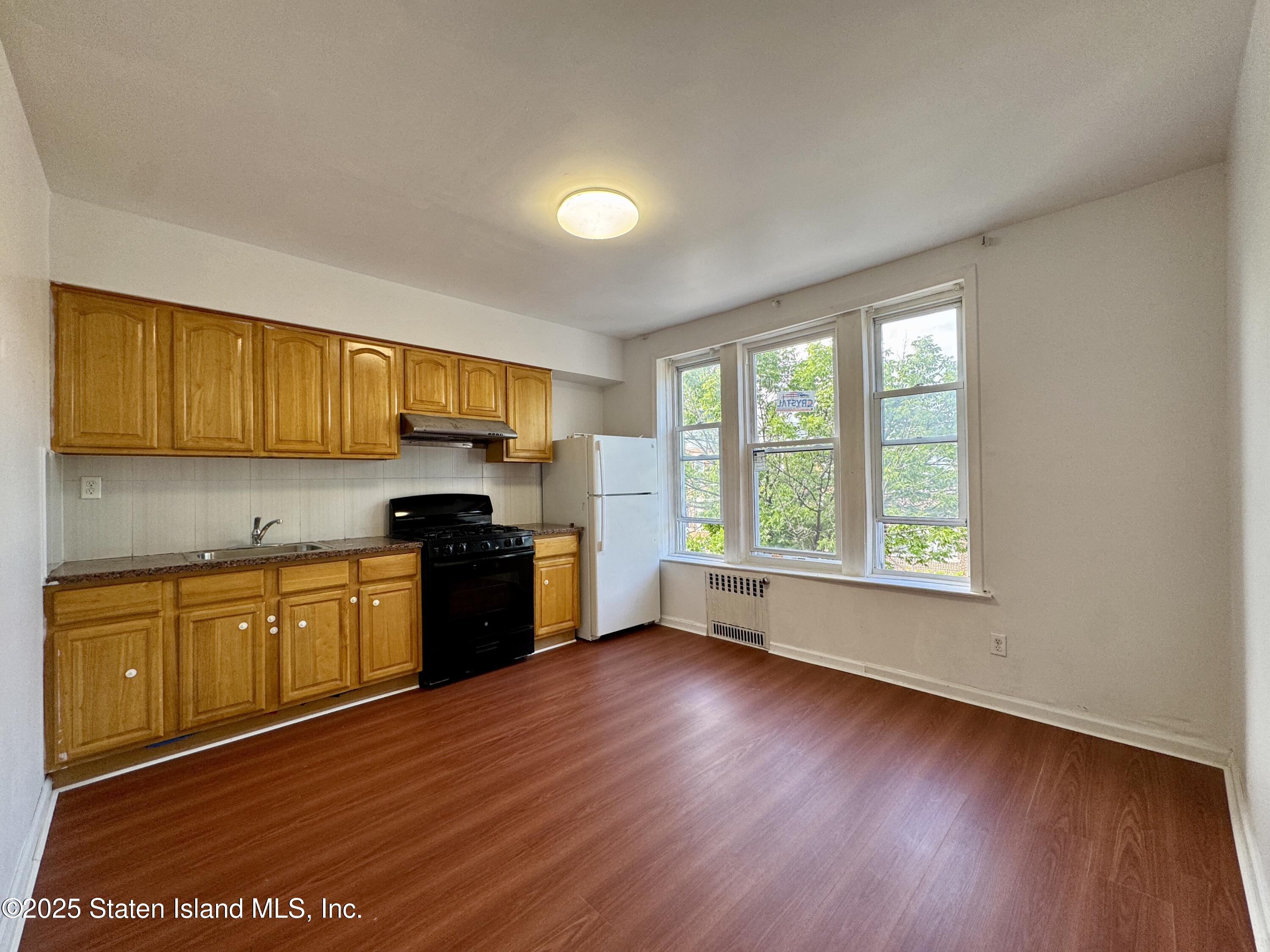 1414 76 Street, Brooklyn, NY, 11228 image 8