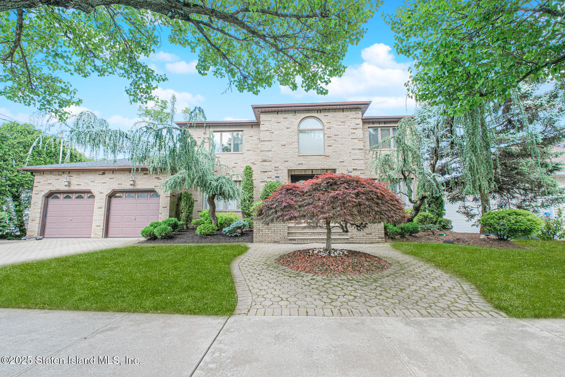 34 Burton Avenue, Staten Island, NY, 10309