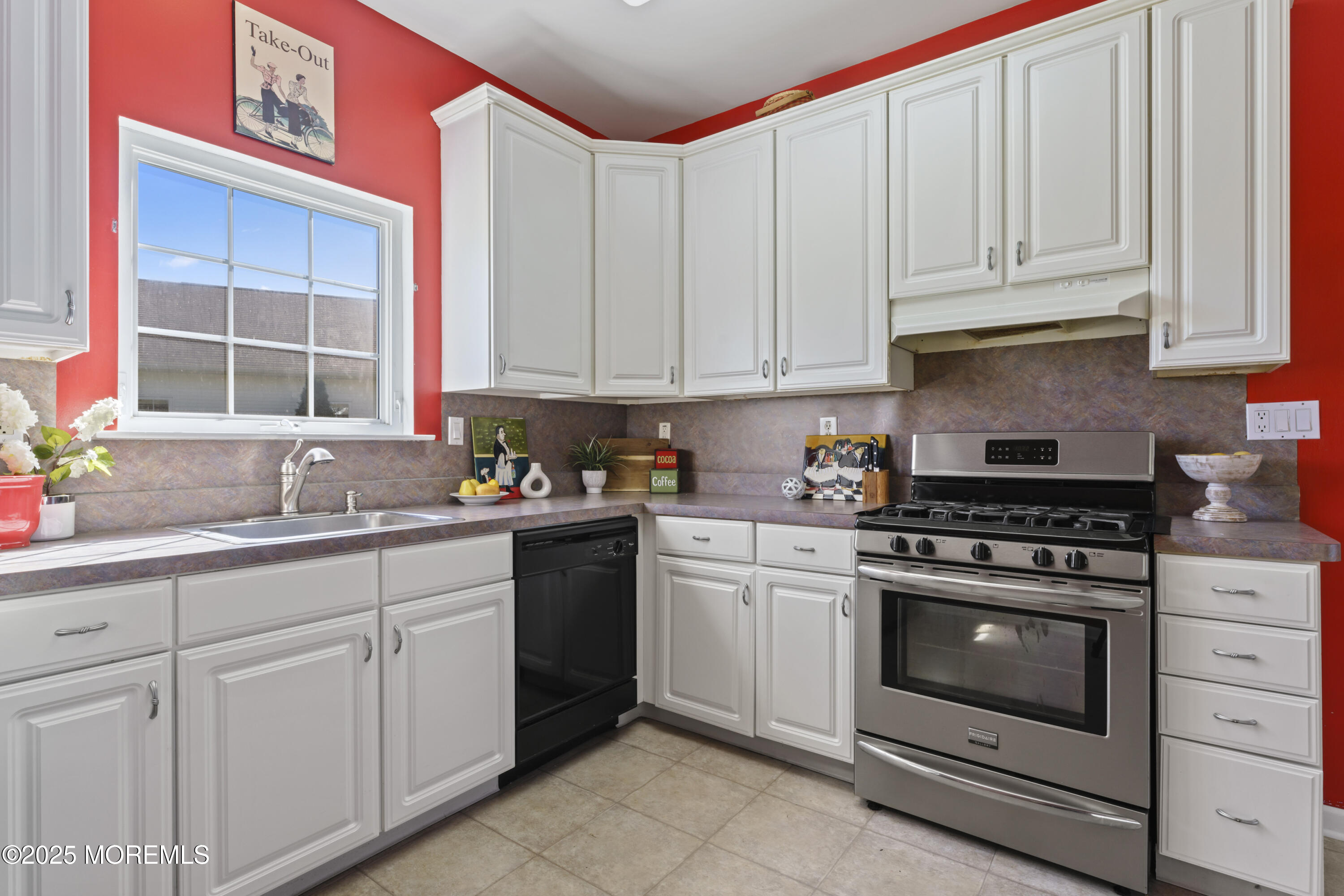 8 Chaminox Court, Manchester, NJ, 08759 image 9