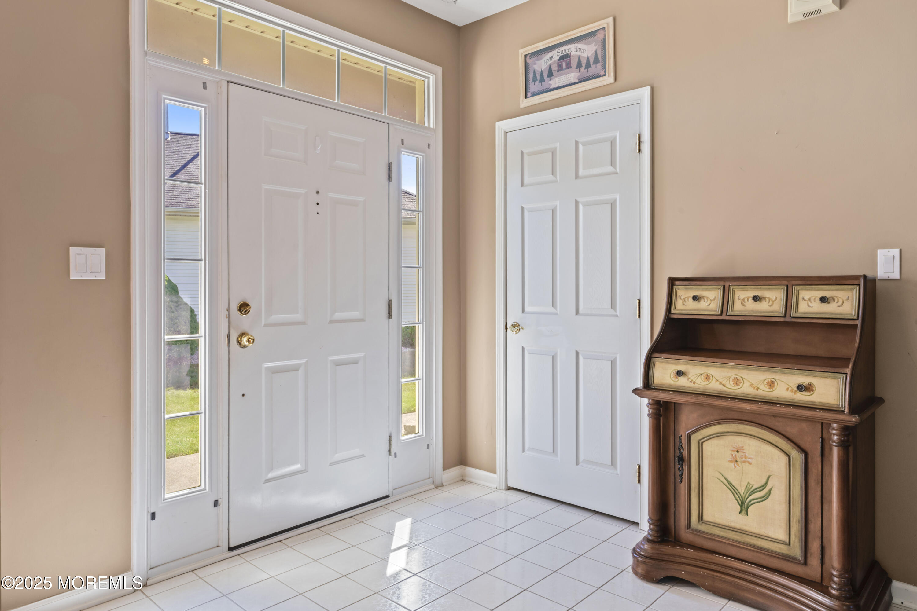 8 Chaminox Court Image 3