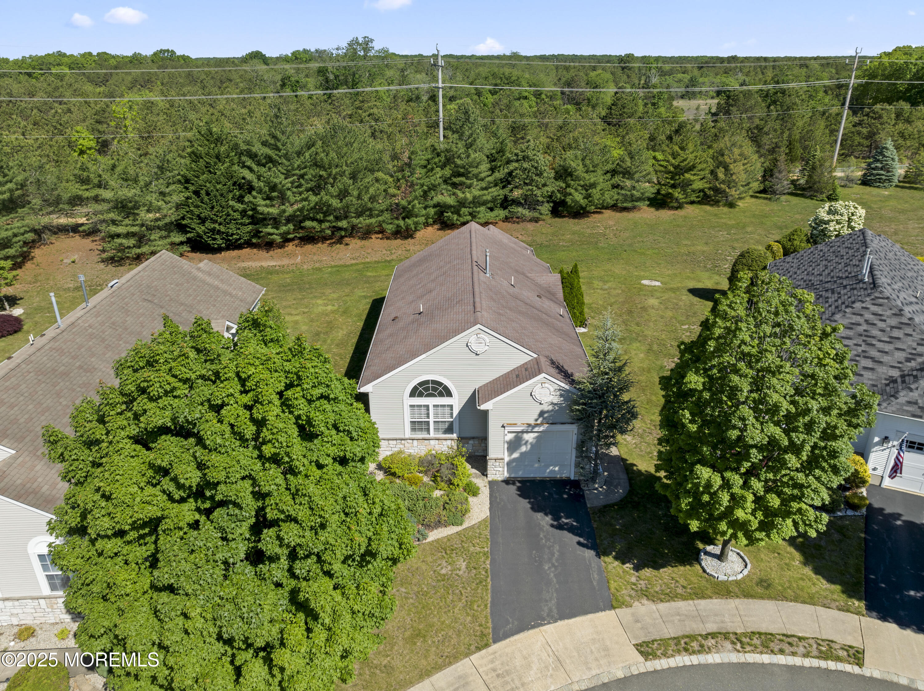 8 Chaminox Court Image 2