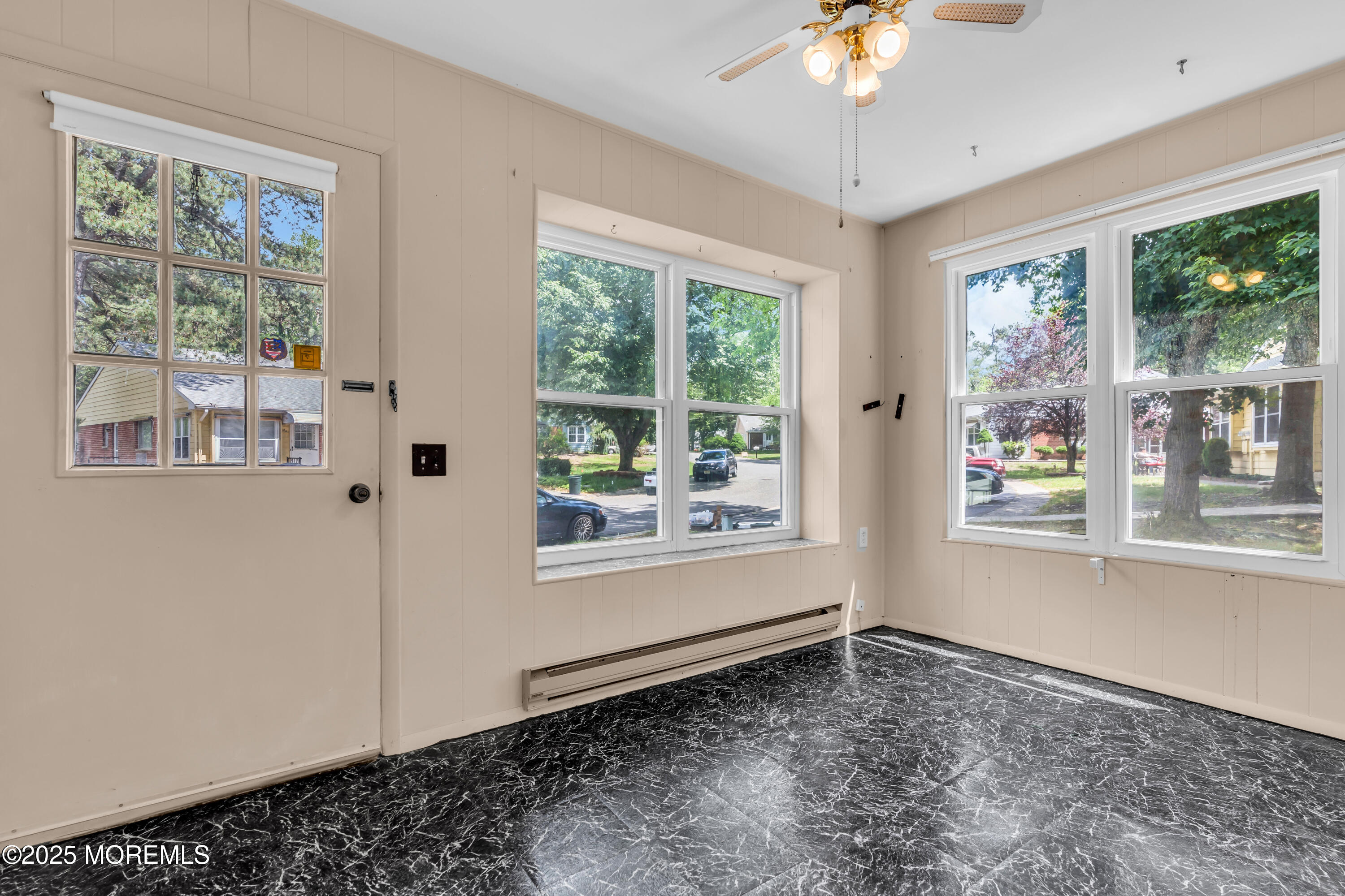 11 Lexington Drive A Image 3