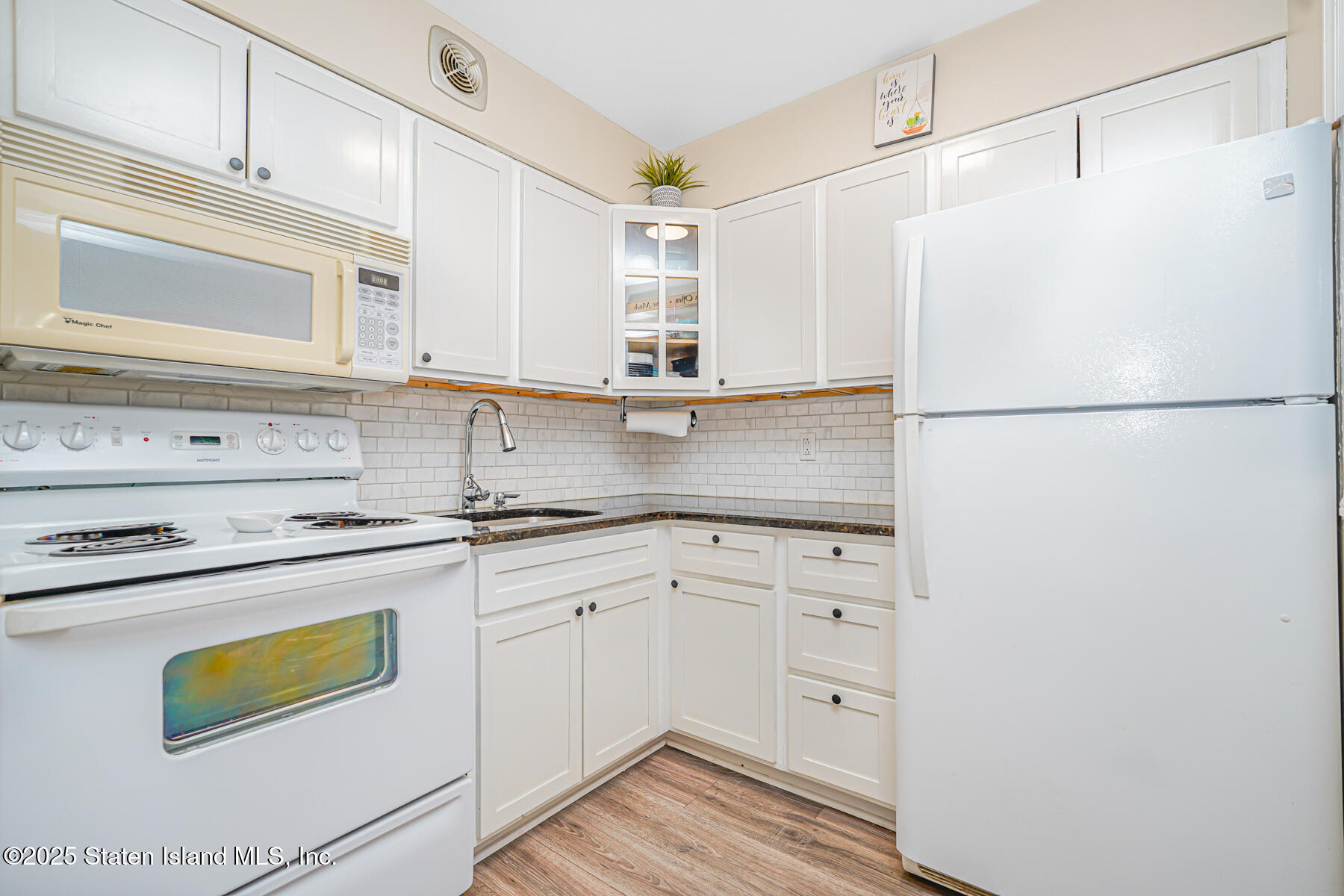 3745 Amboy Road 14b, Staten Island, NY, 10308 image 6