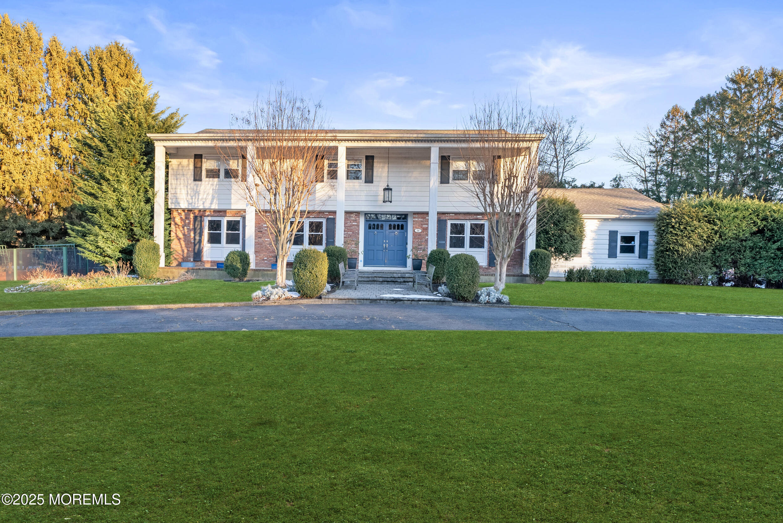 25 Surrey Lane Image 1