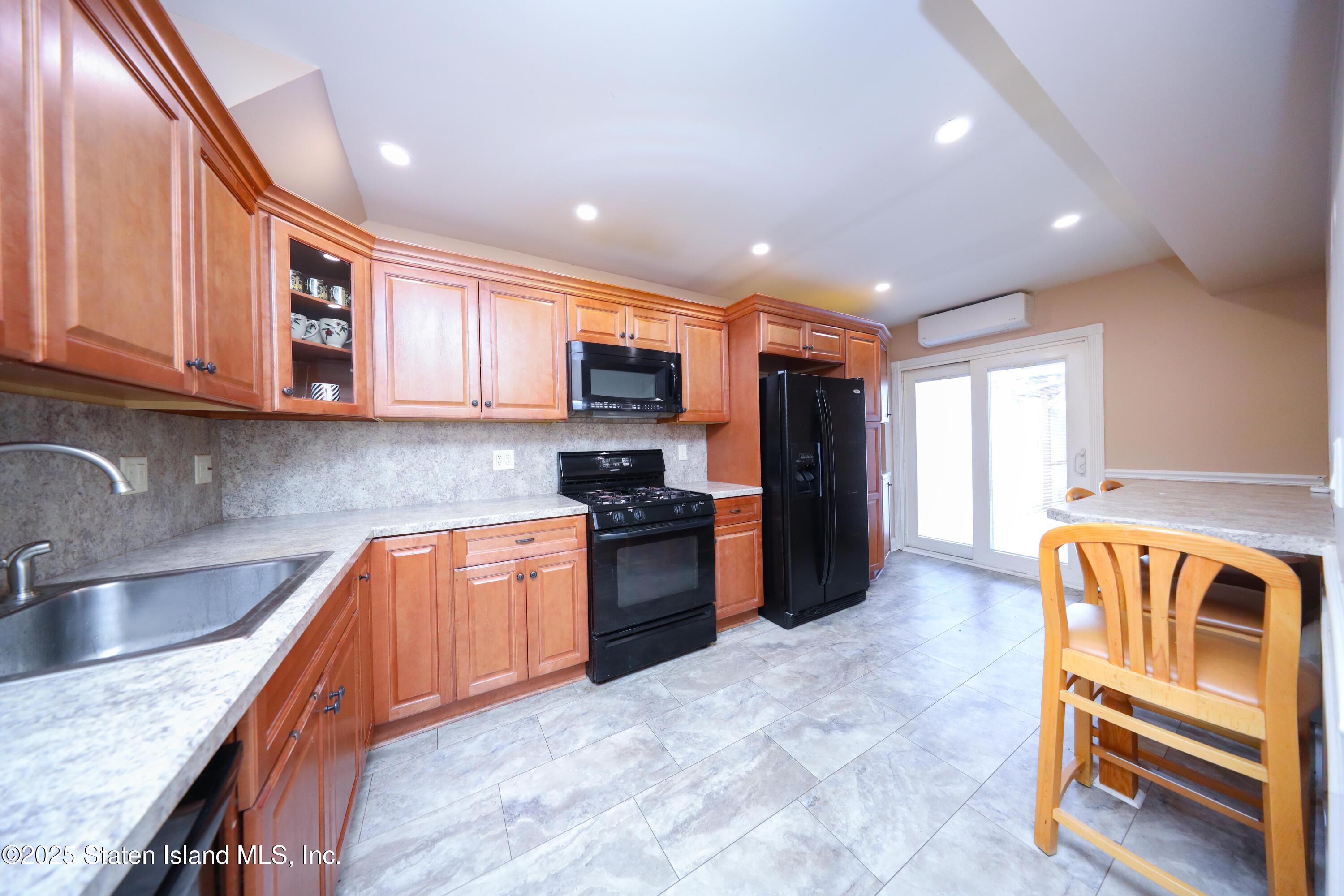 177 Russek Drive, Staten Island, NY, 10312 image 8