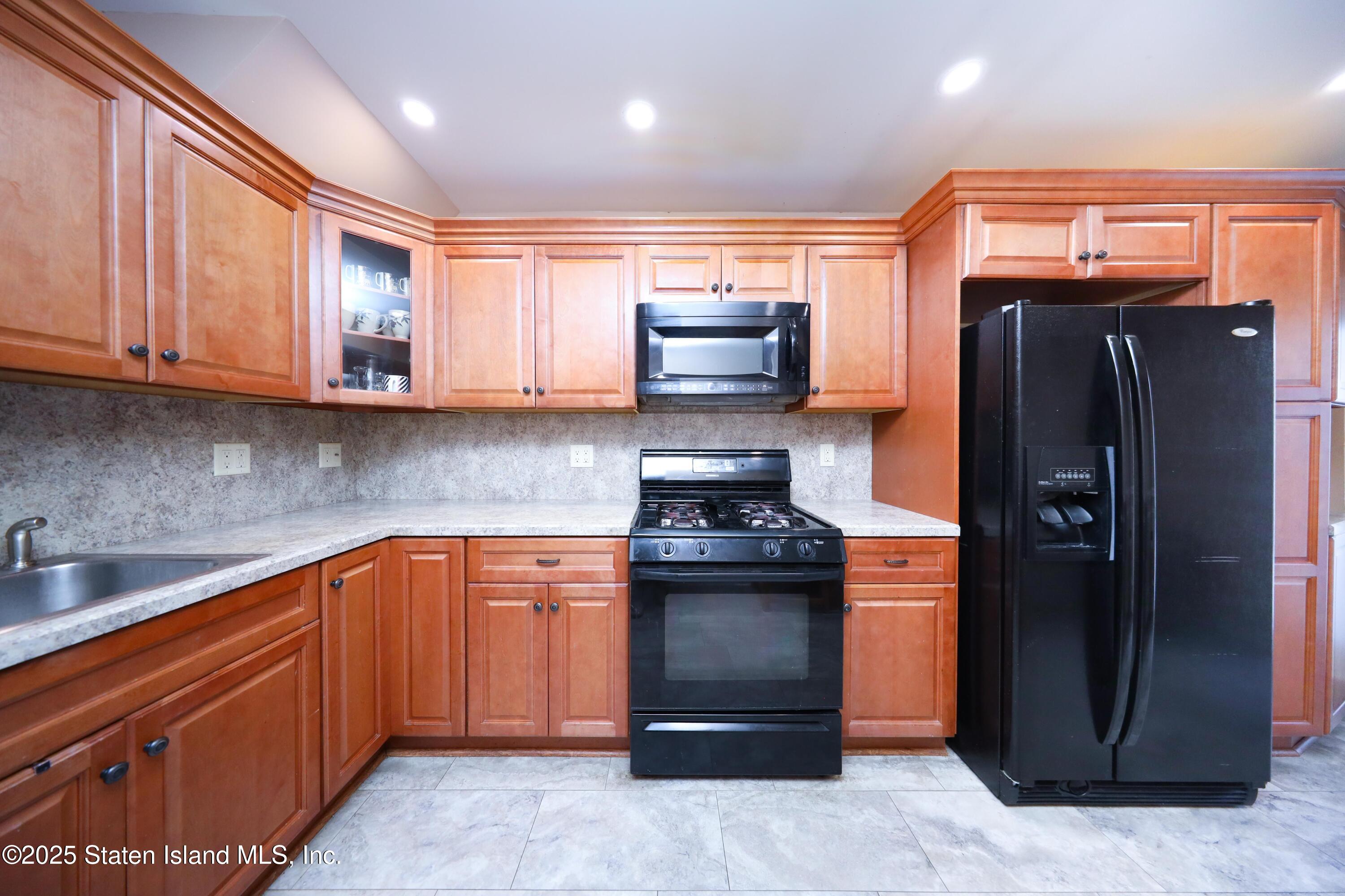 177 Russek Drive, Staten Island, NY, 10312 image 7