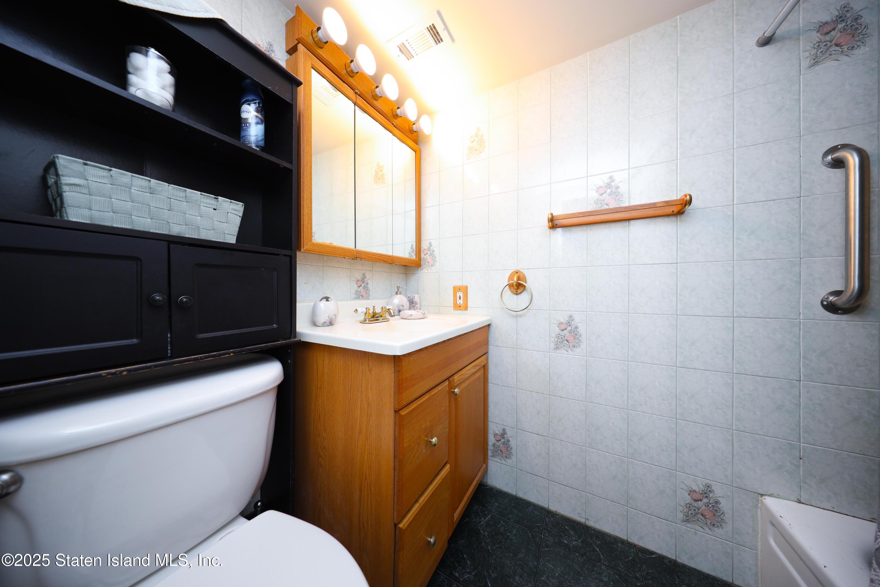 177 Russek Drive, Staten Island, NY, 10312 image 12