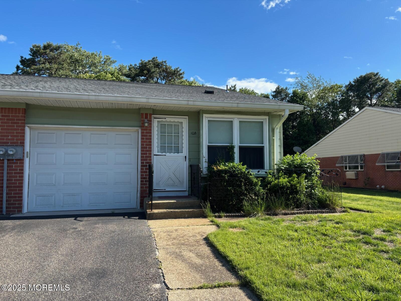 10 Monmouth Lane B Image 2