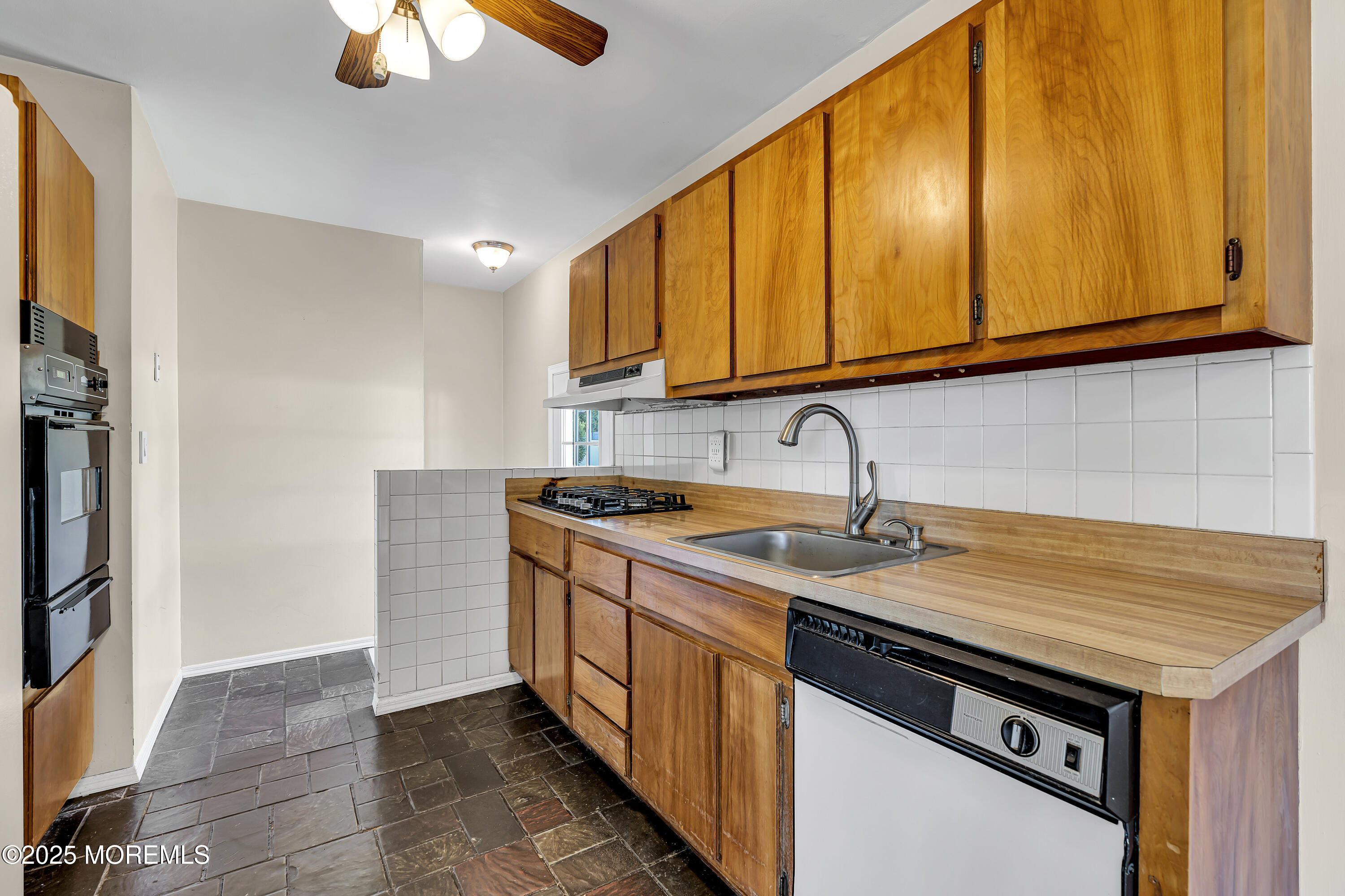 28 Roberta Drive, Howell, NJ, 07731 image 14