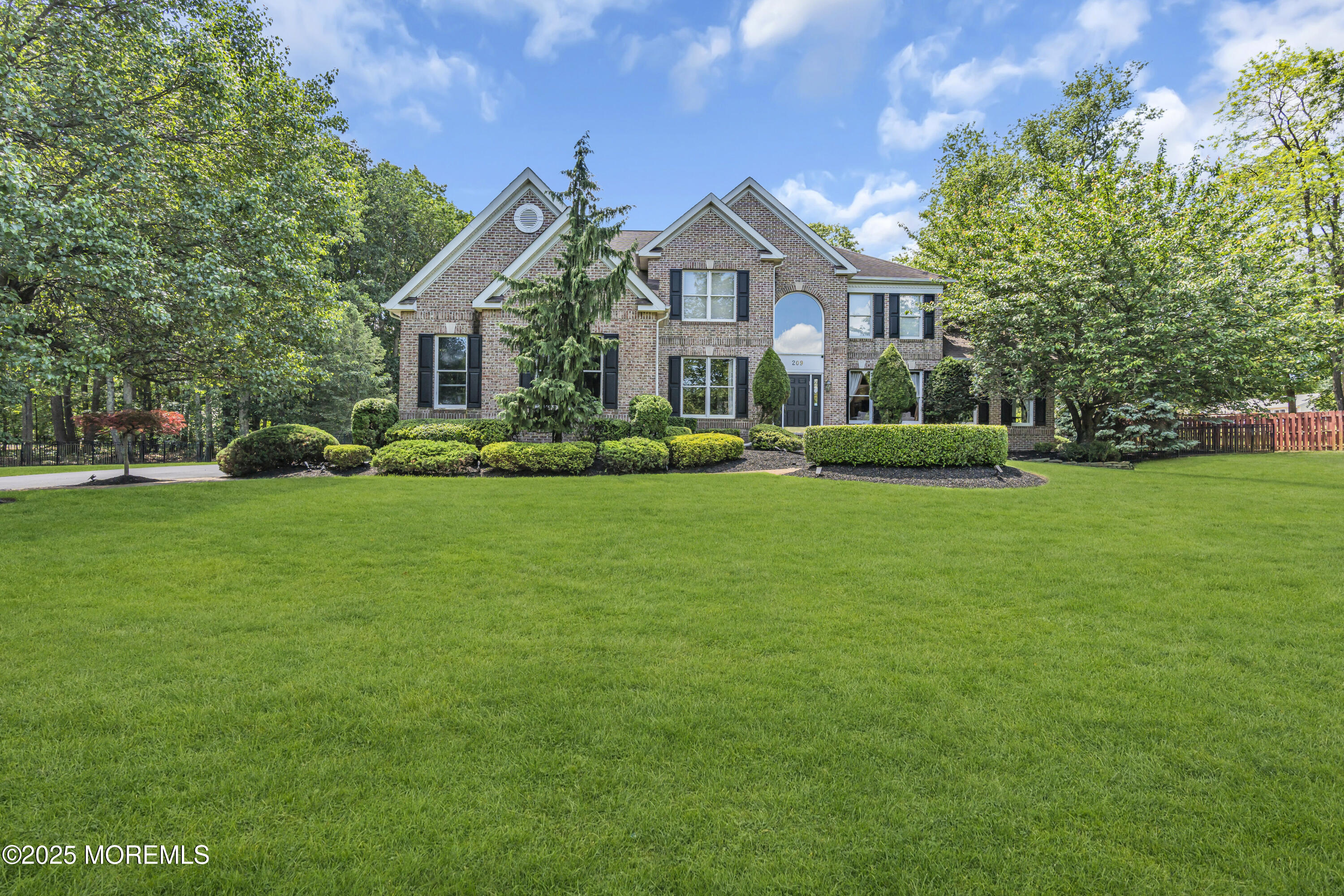 209 Shepard Way Image 4