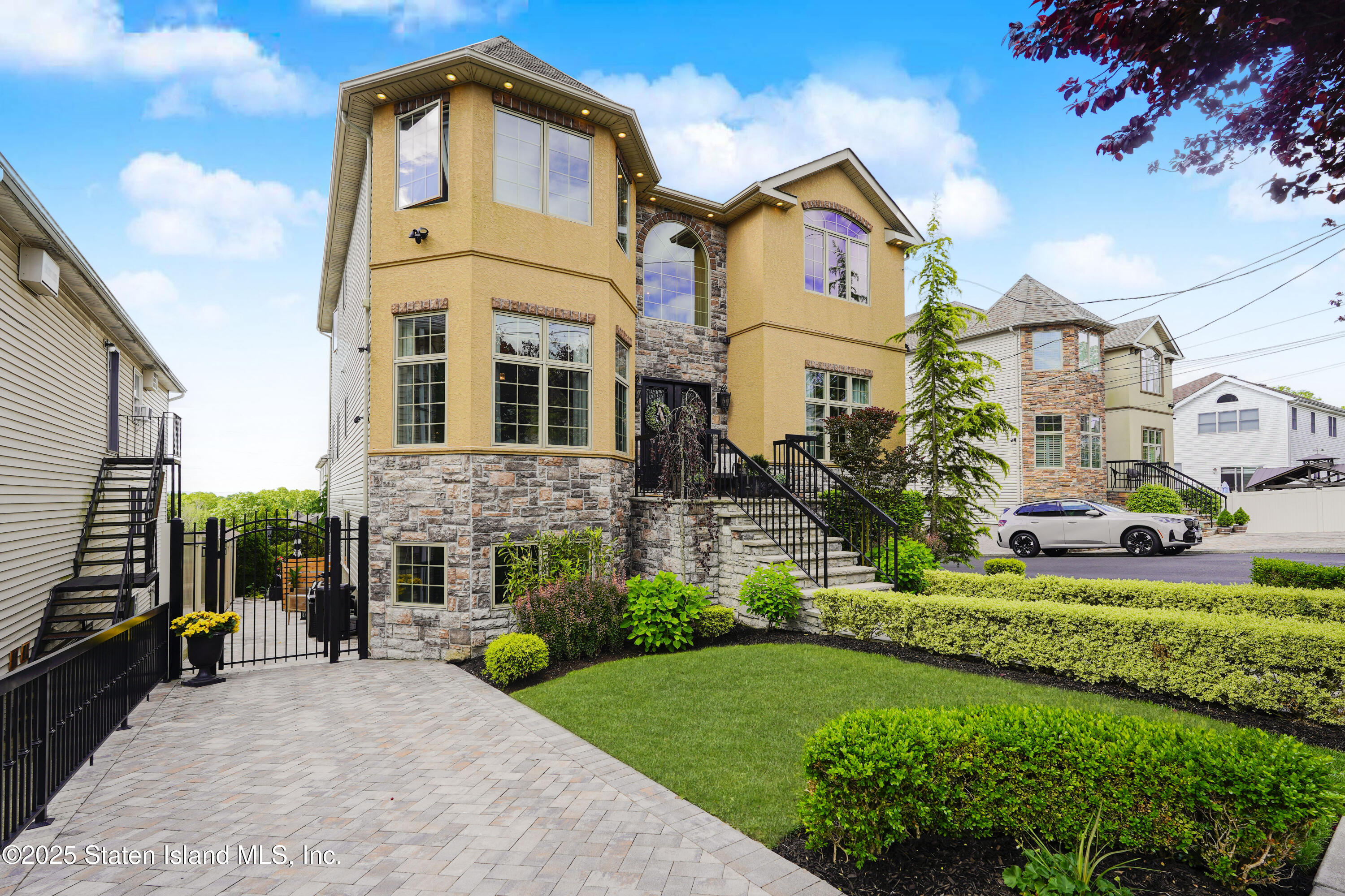 36 Idaho Avenue Image 2
