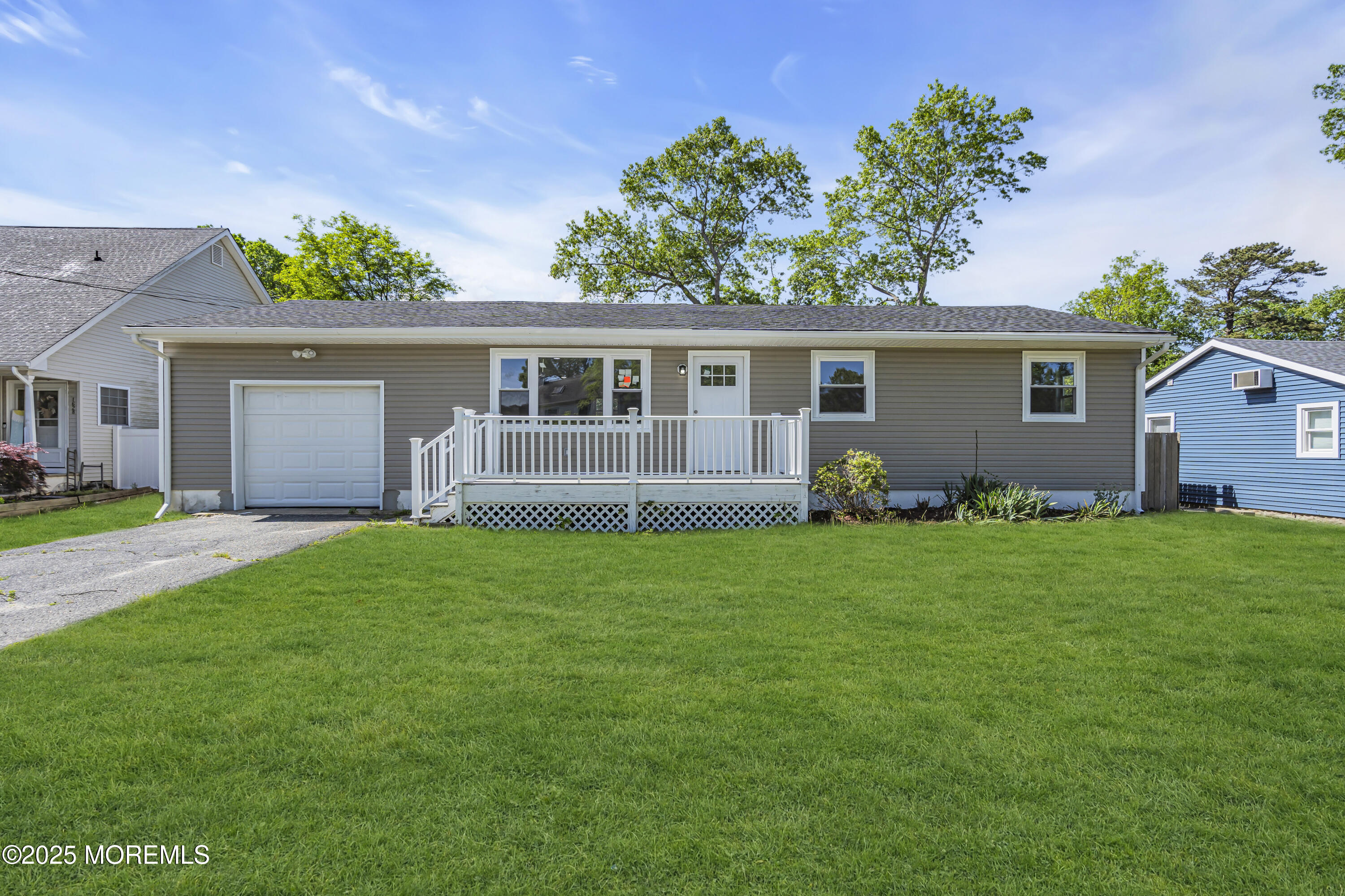 1624 Joffre Road Image 4