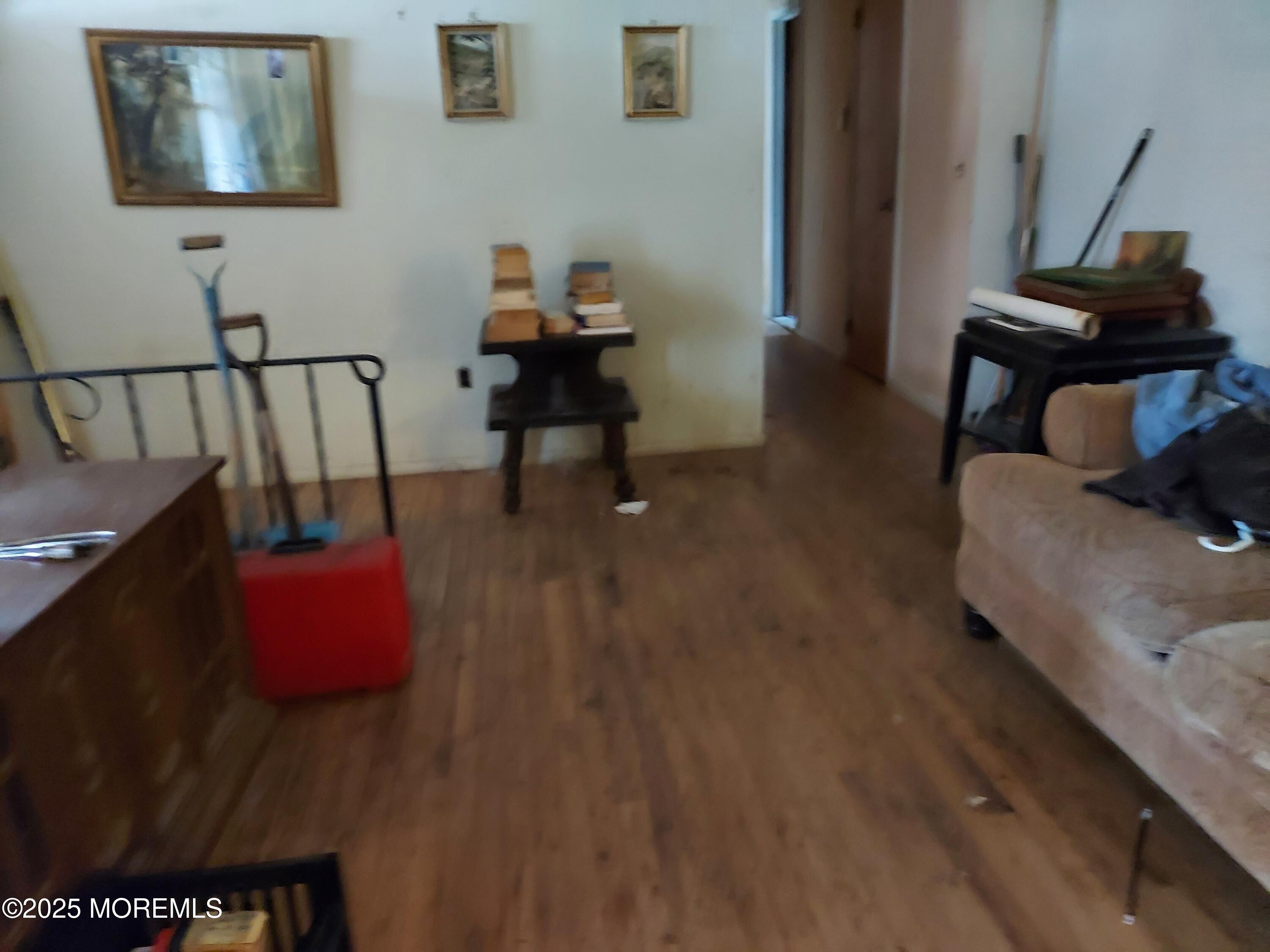 1122 Kenton Drive Image 3